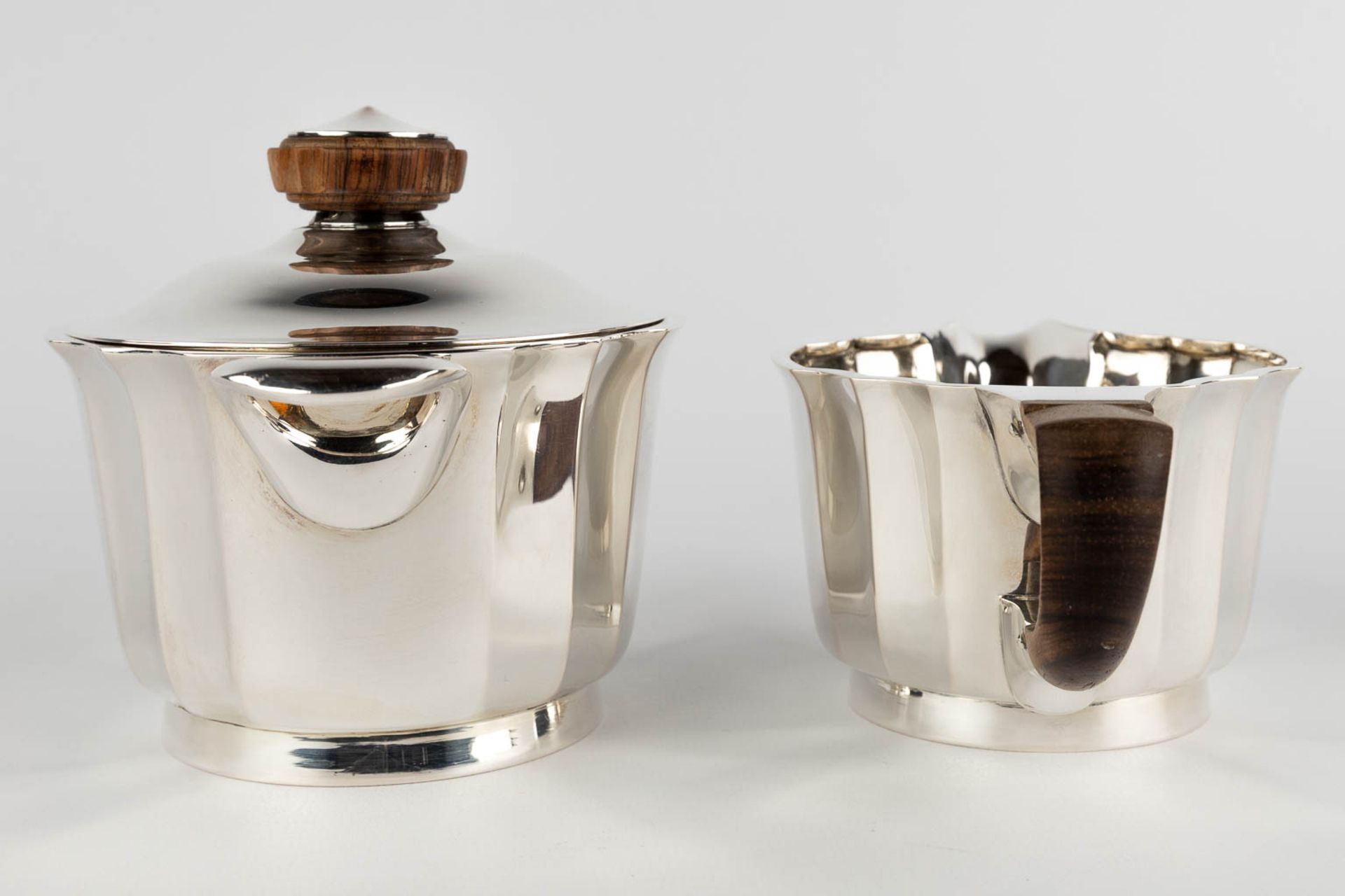 Wolfers, 'Liliane', a 5-piece coffee and tea service, silver. Art Deco. (D:35 x W:56 x H:16,5 cm) - Image 20 of 24