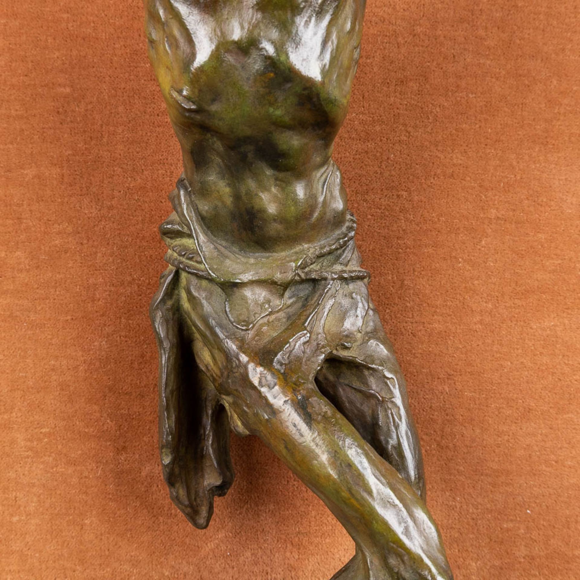 Edouard VEREYCKEN (1893-1967) 'Het Is Volbracht' a Corpus Christi, patinated bronze (W:42 x H:67 cm) - Image 8 of 13