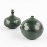 Rogier VANDEWEGHE (1923-2020) 'Two miniature vases' green glaze for Amphora. (H:8 x D:8 cm)
