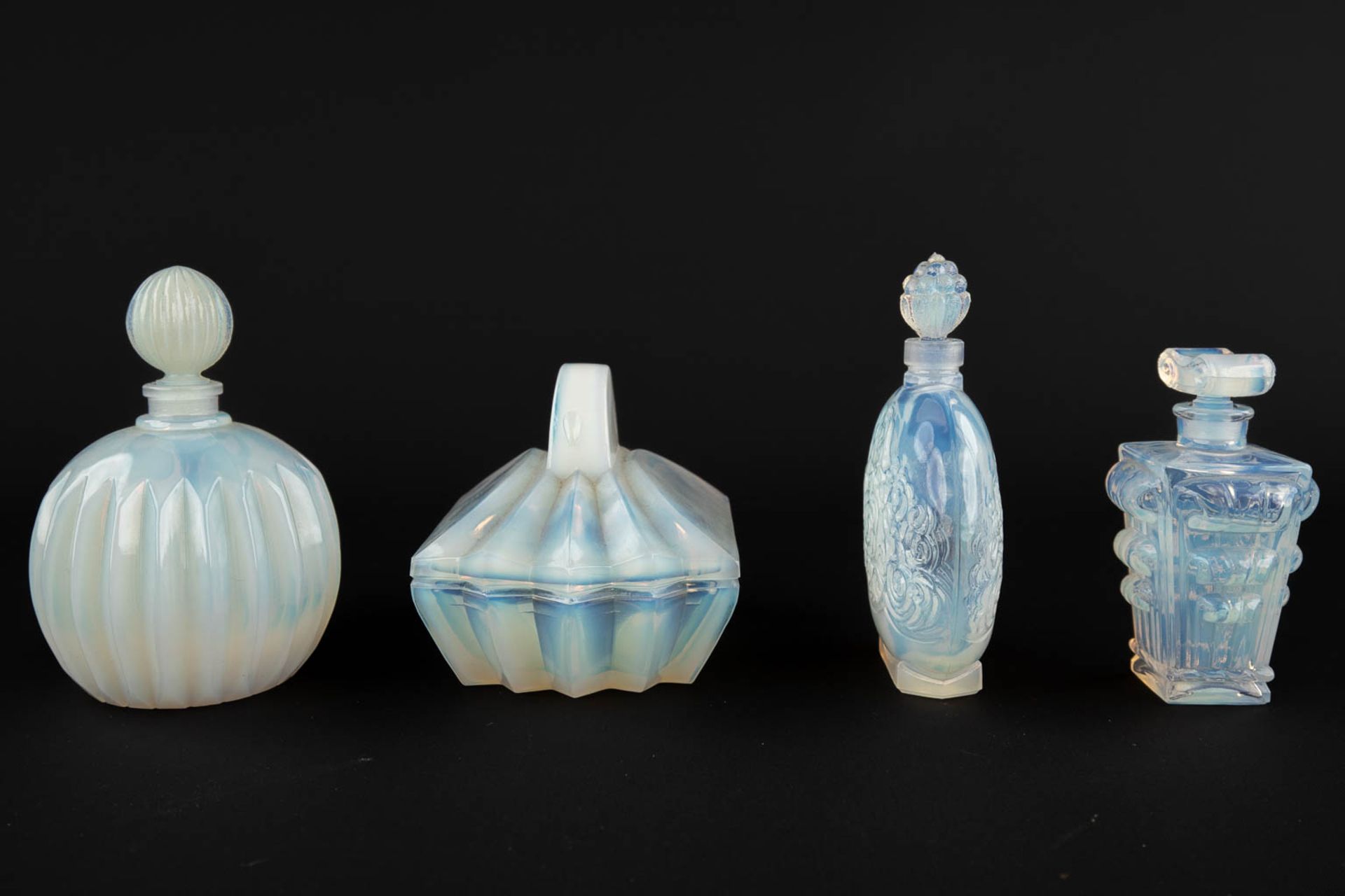 8 perfume bottles, Sabino, Opaline glass. (W:9 x H:18 cm) - Bild 9 aus 11