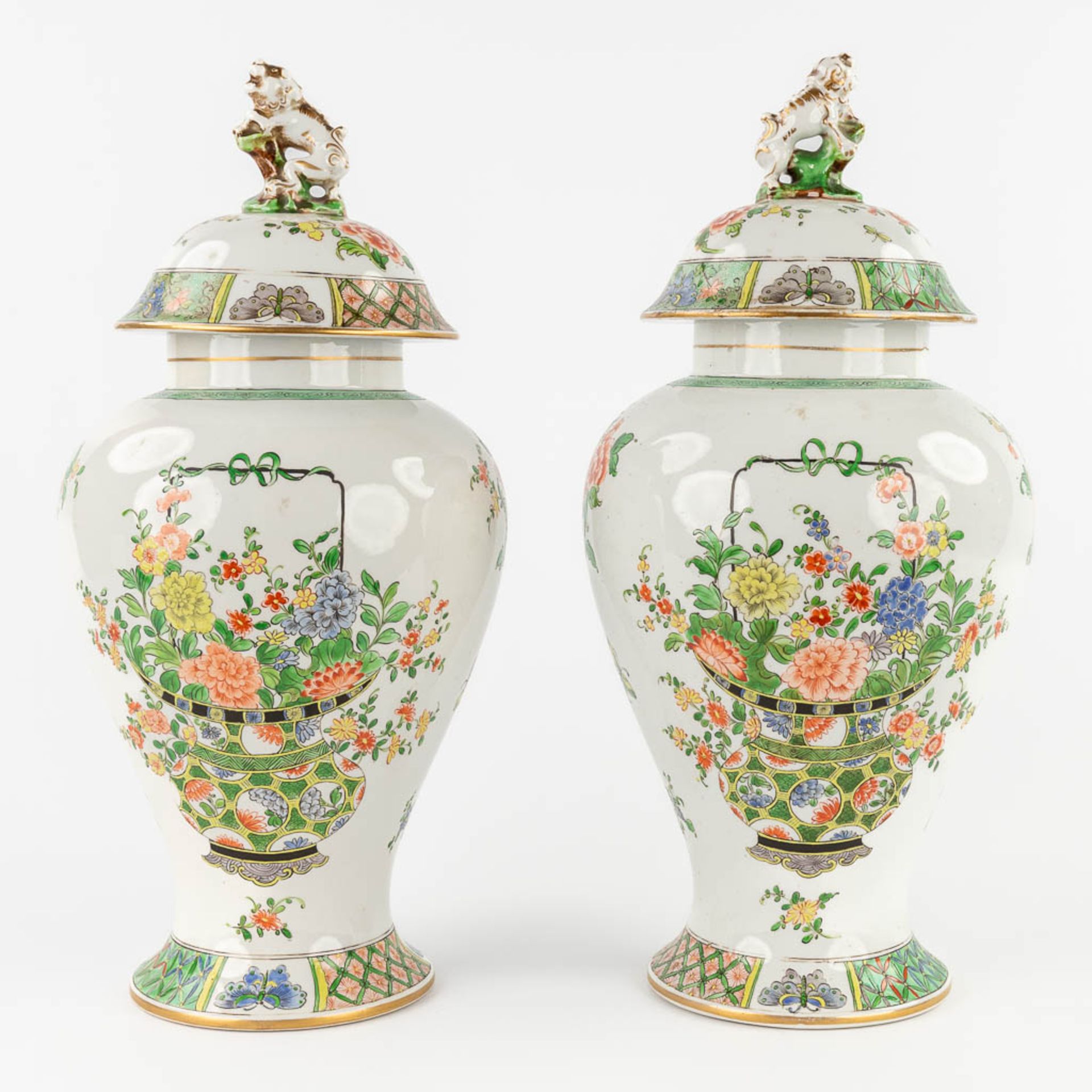 Samson, a pair of Oriental-inspired vases with hand-painted decor. 19th C. (H:42 x D:20 cm) - Image 4 of 14