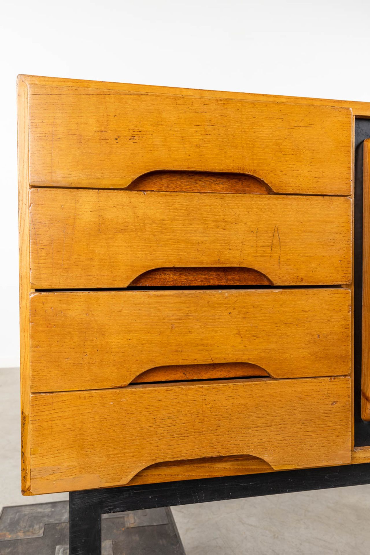 Charlotte PERRIAND (1903-1999) 'Cansado' a sideboard (D:47 x W:158 x H:73 cm) - Image 14 of 16