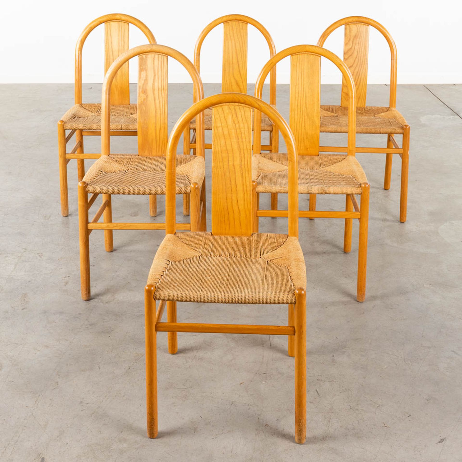 Annig SARIAN (1932) 'Thalia' 6 chairs'. (D:48 x W:44 x H:88 cm)