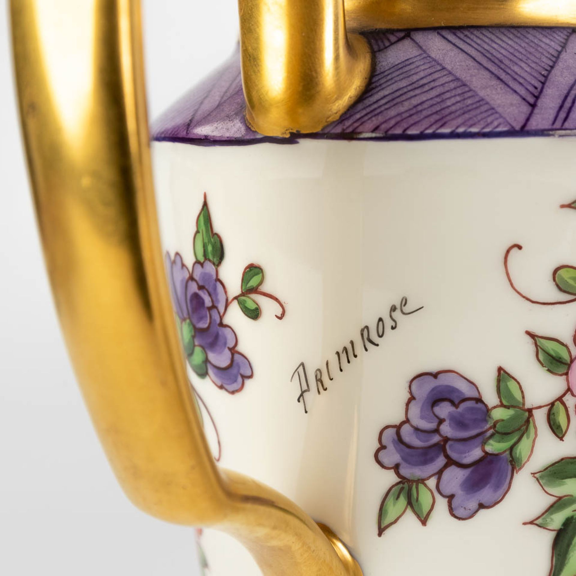 Limoges 'Primrose' a 12-person porcelain coffee service with hand-painted decor. (D:13 x W:24 x H:20 - Bild 10 aus 31