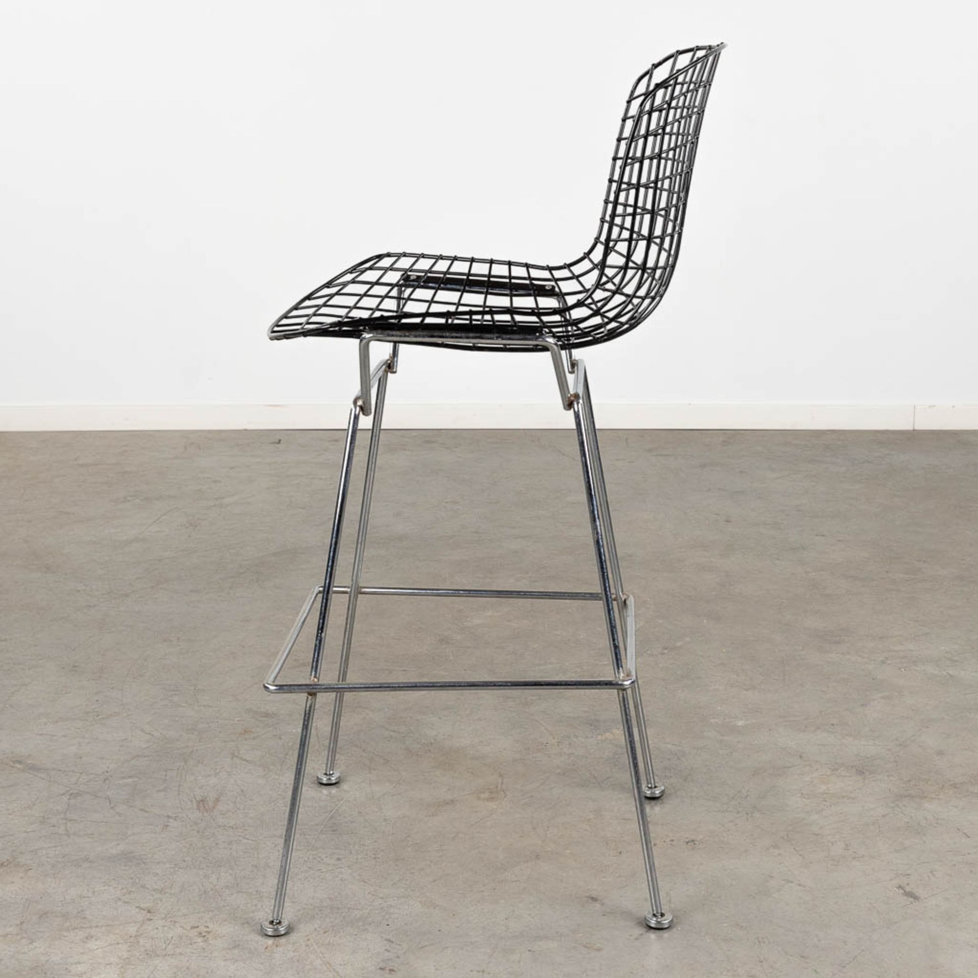 Harry BERTOIA (1915-1978)(attr.) 'Four Bar Chairs', metal. (D:58 x W:52 x H:105 cm) - Bild 8 aus 12