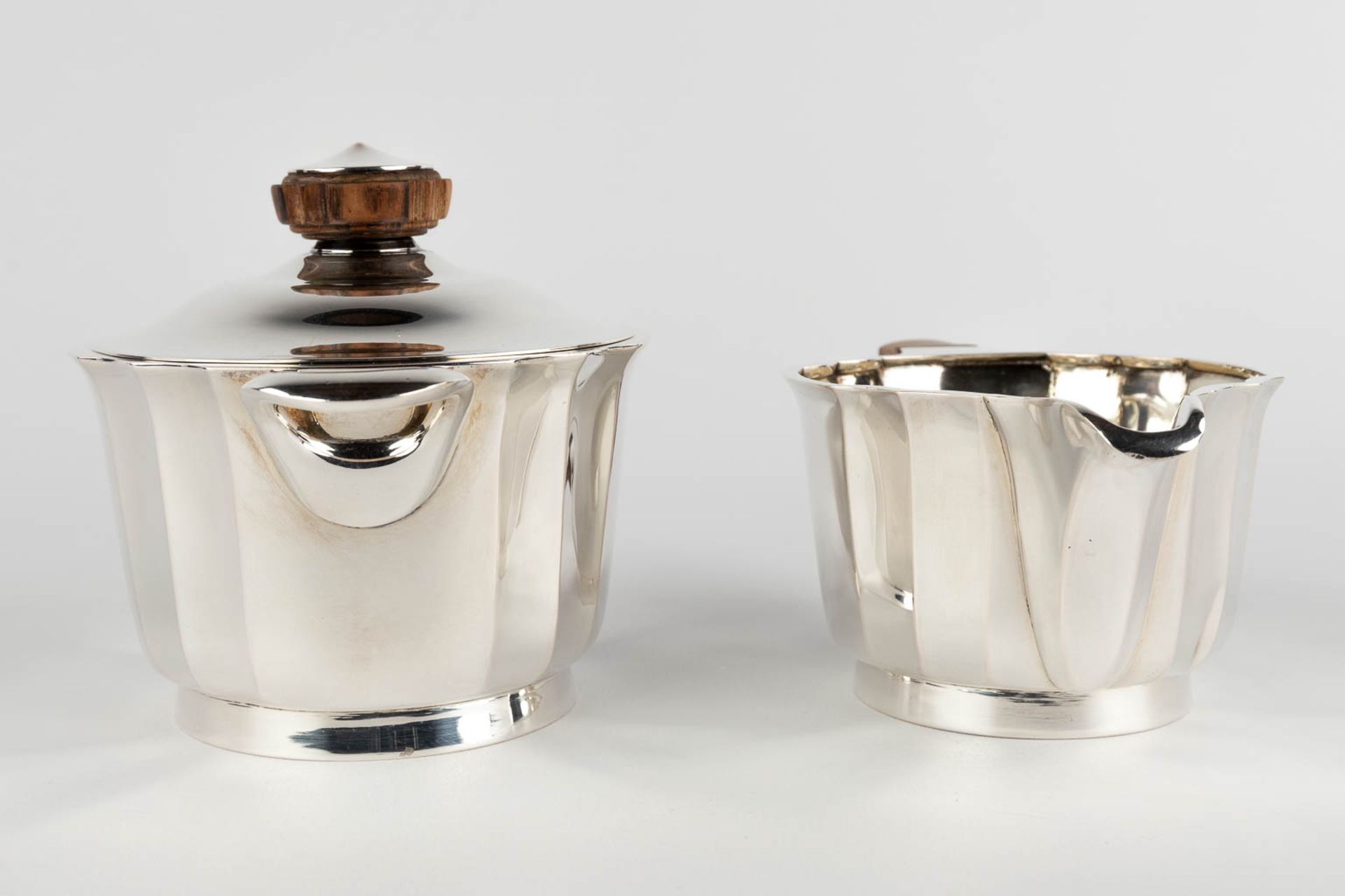 Wolfers, 'Liliane', a 5-piece coffee and tea service, silver. Art Deco. (D:35 x W:56 x H:16,5 cm) - Image 18 of 24