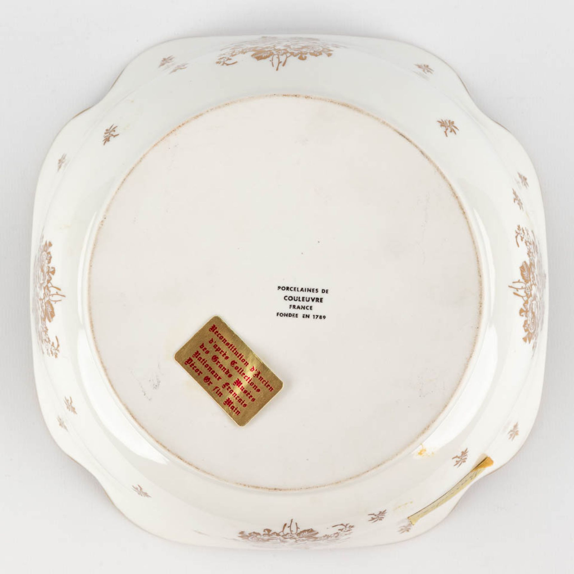 Herend, ENS, Limoges, a collection of porcelain items. 20th C. (D:17 x W:20 x H:14 cm) - Bild 11 aus 32