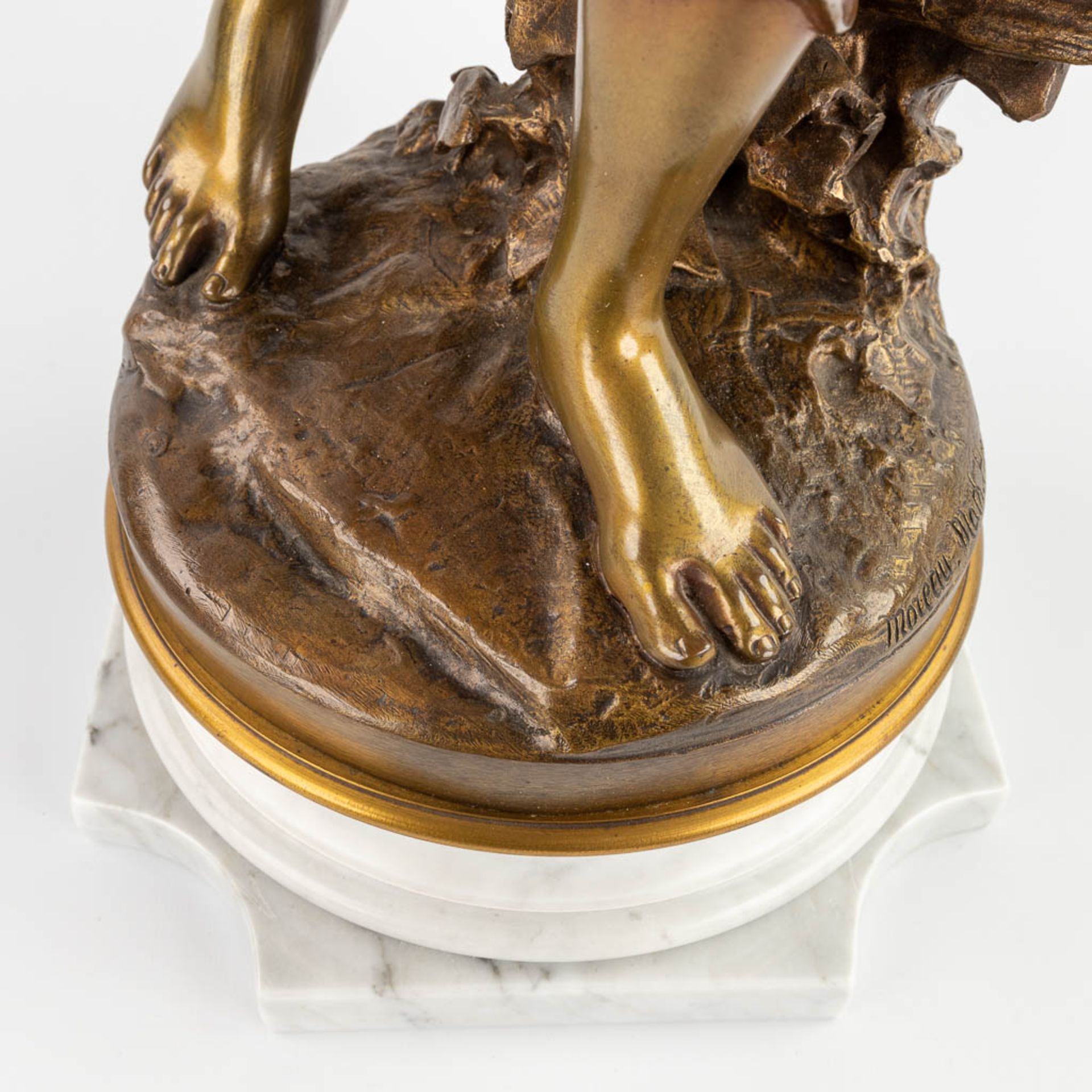 Mathurin MOREAU (1822-1912) 'La Lisseuse' patinated bronze. (D:24 x W:24 x H:77 cm) - Bild 11 aus 15