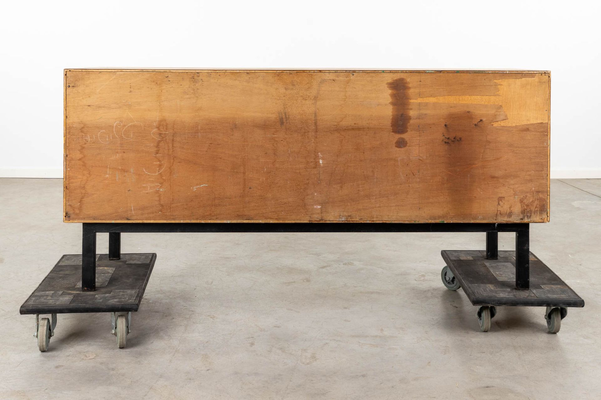 Charlotte PERRIAND (1903-1999) 'Cansado' a sideboard (D:47 x W:158 x H:73 cm) - Image 7 of 16