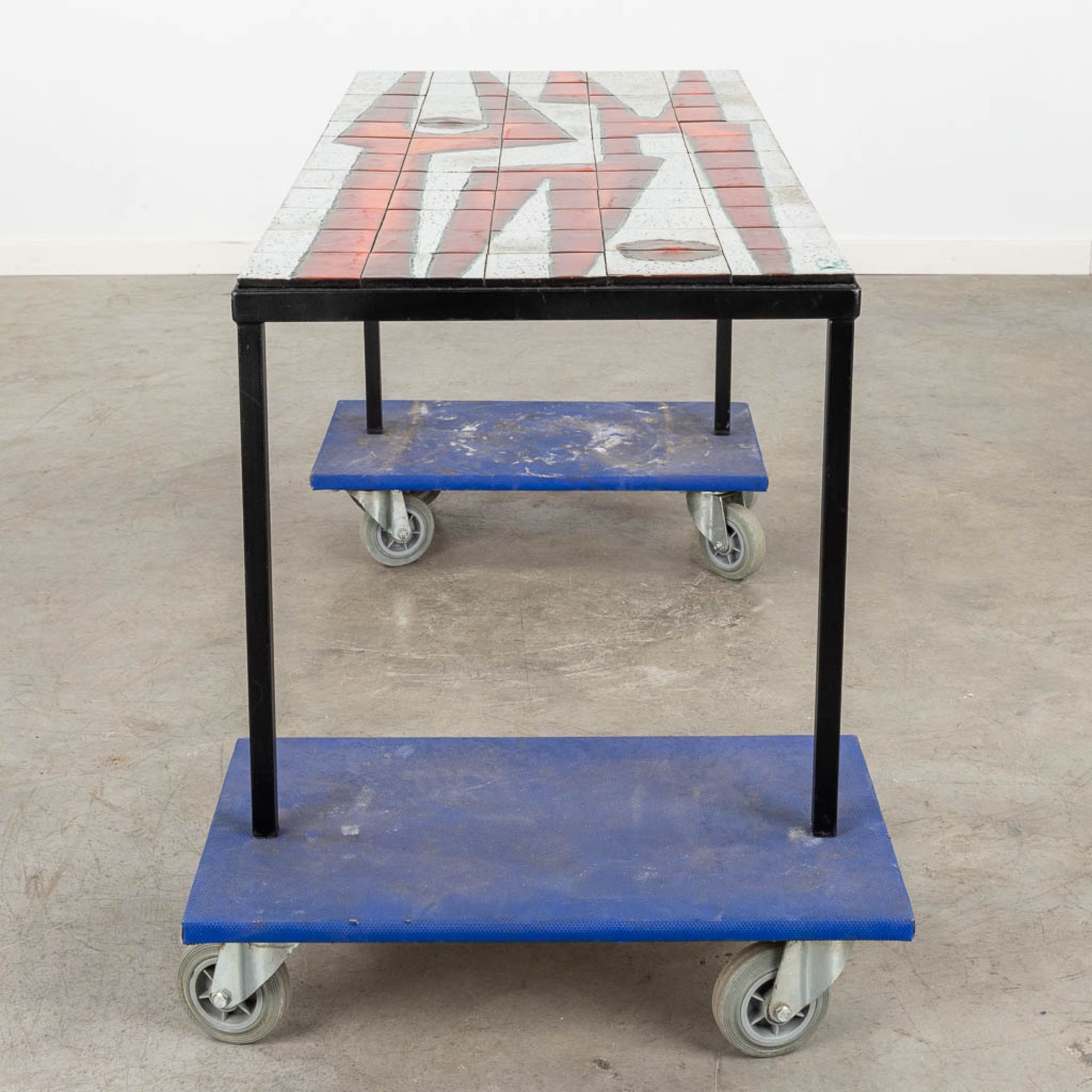 Pierre OOSTERLINCK (XX) 'Coffee table' glazed ceramics on a metal base. (D:50 x W:120 x H:50 cm) - Image 6 of 8