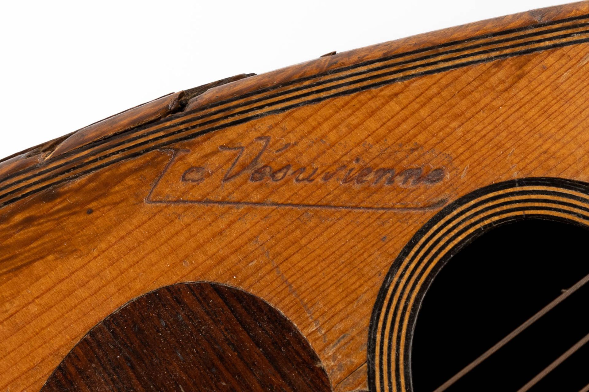 Three mandolines and a Balalaika. 20th C. (D:43 x W:67 x H:12 cm) - Image 26 of 36