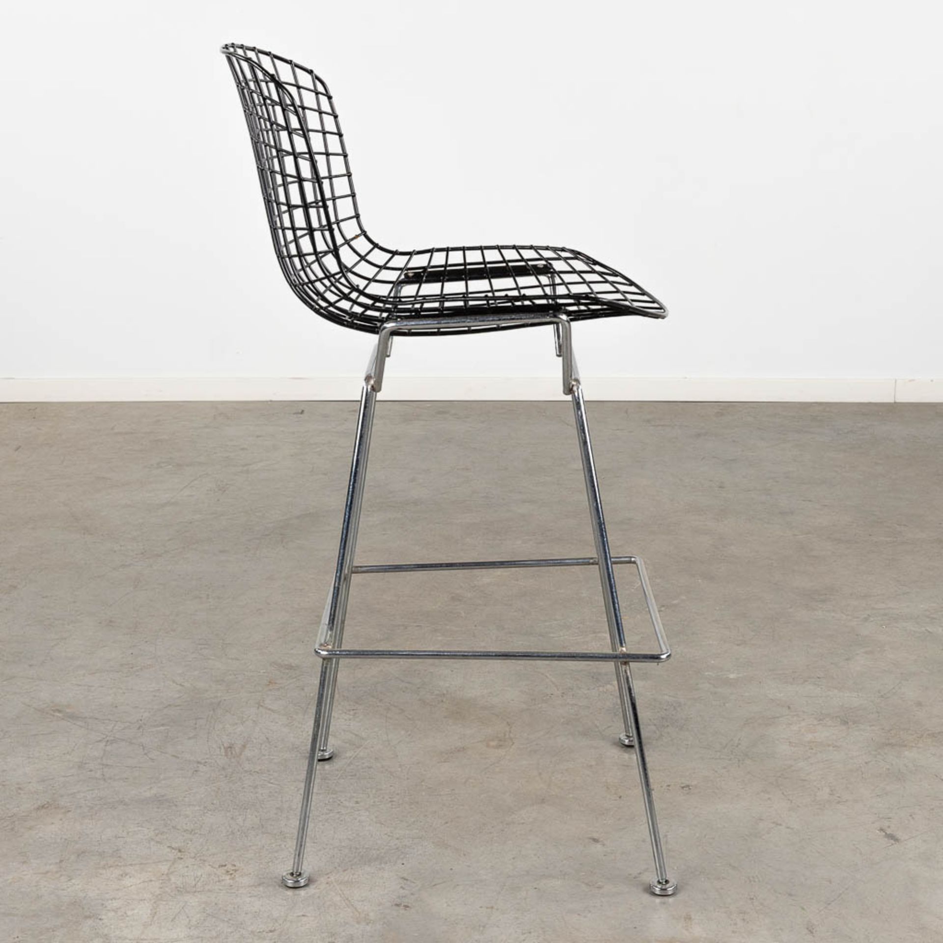 Harry BERTOIA (1915-1978)(attr.) 'Four Bar Chairs', metal. (D:58 x W:52 x H:105 cm) - Bild 6 aus 12