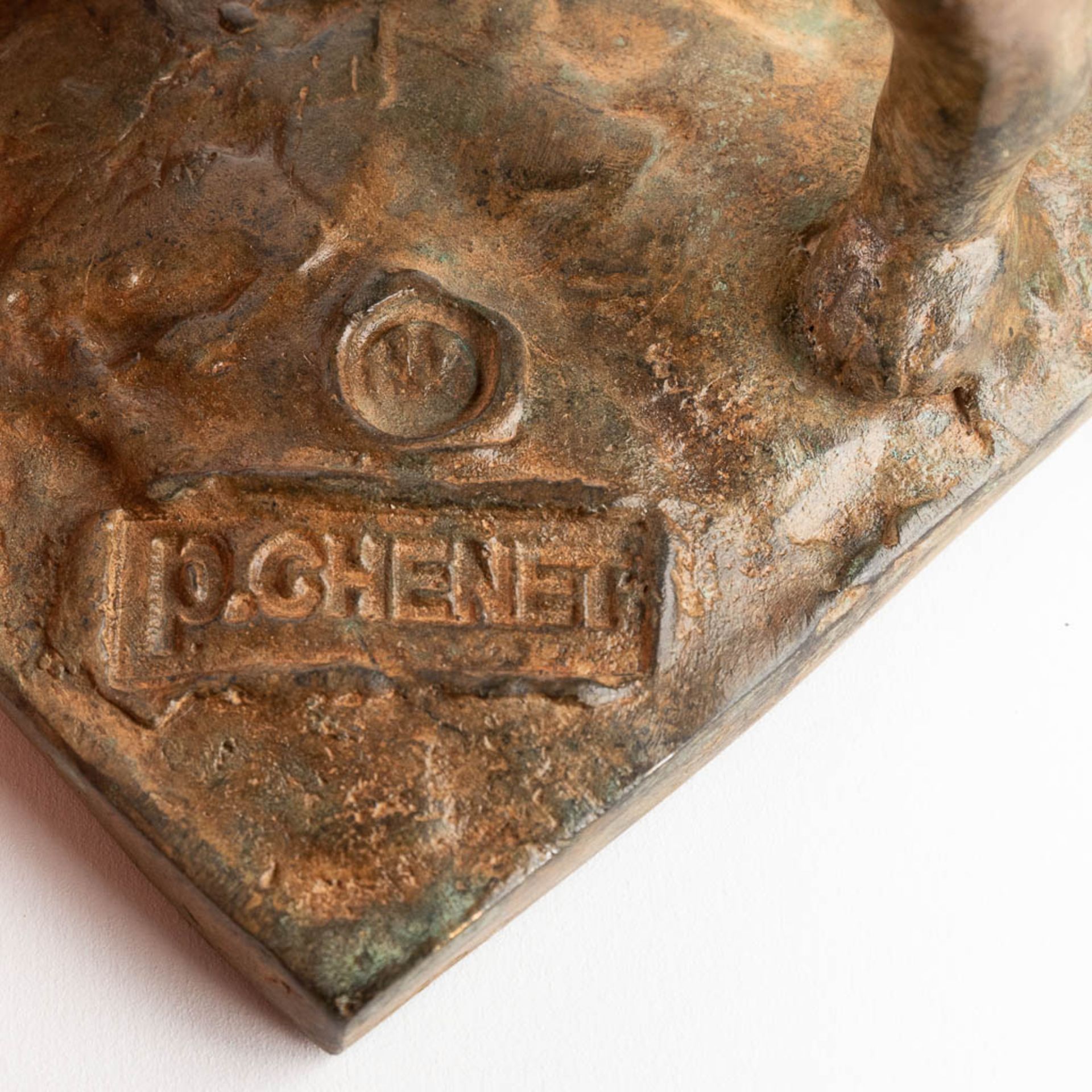 Pierre CHENET (XX-XXI) 'Bulldog' patinated bronze. (D:9 x W:20 x H:15 cm) - Image 10 of 10