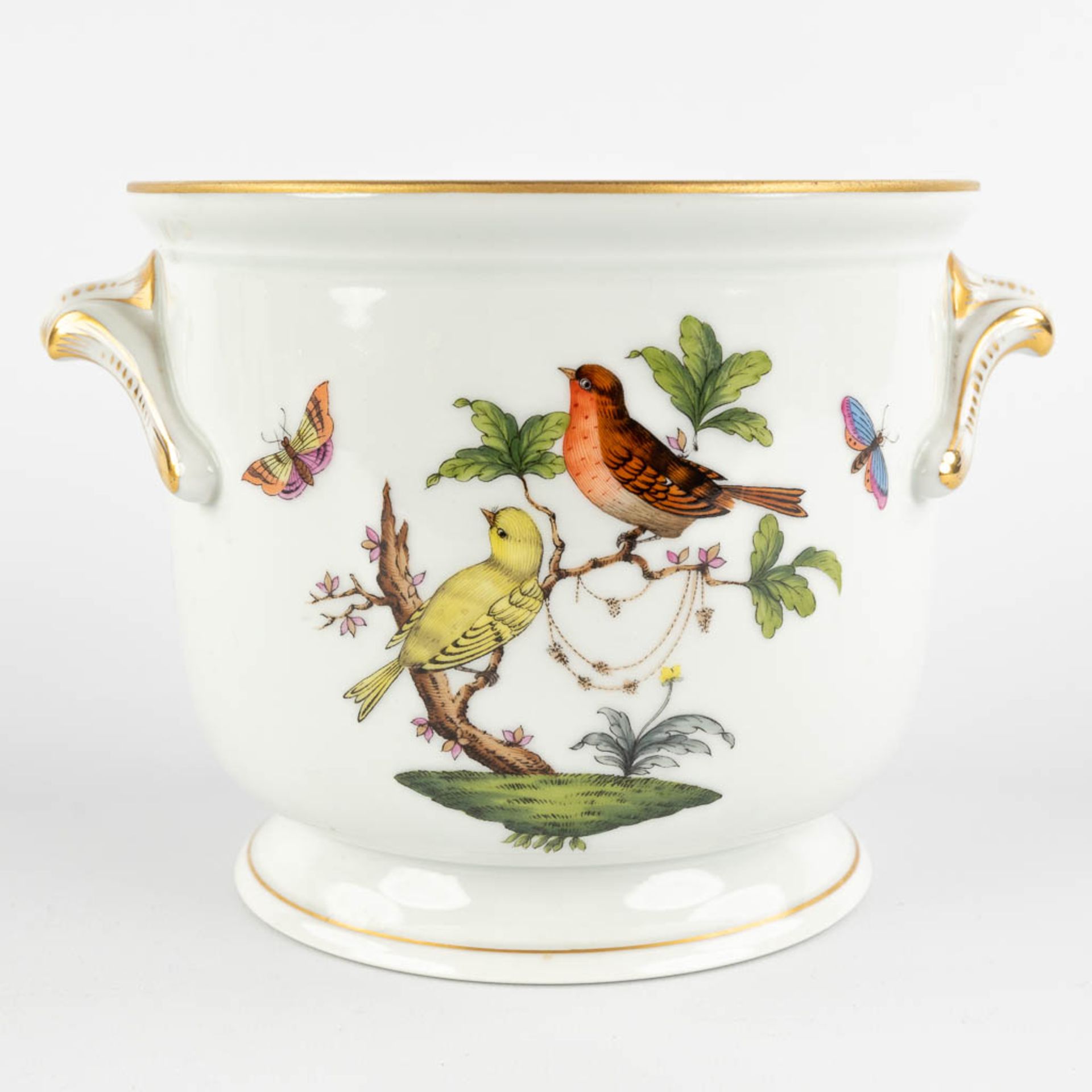 Herend, ENS, Limoges, a collection of porcelain items. 20th C. (D:17 x W:20 x H:14 cm) - Bild 3 aus 32