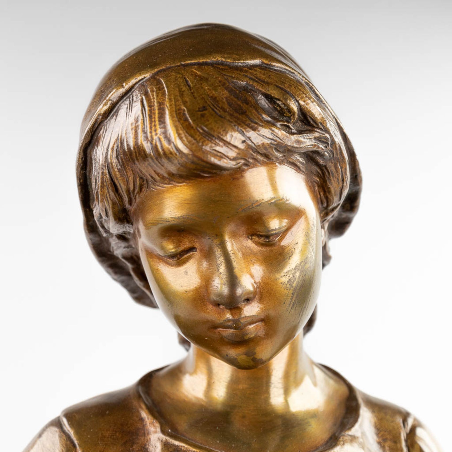 Mathurin MOREAU (1822-1912) 'La Lisseuse' patinated bronze. (D:24 x W:24 x H:77 cm) - Bild 8 aus 15