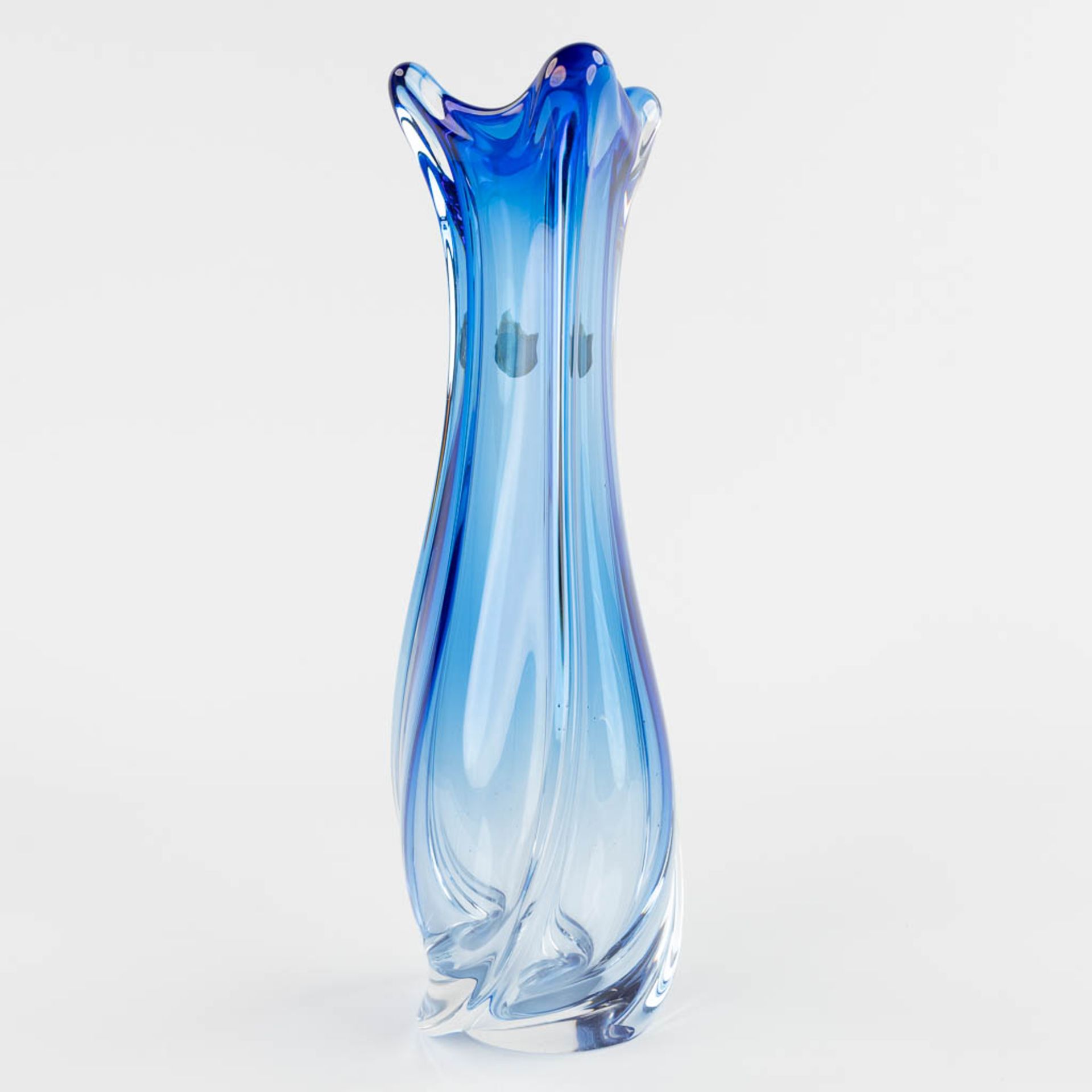 Val Saint Lambert, a vase and a swan, added a vase, probably Murano. (H:35 cm) - Image 5 of 22