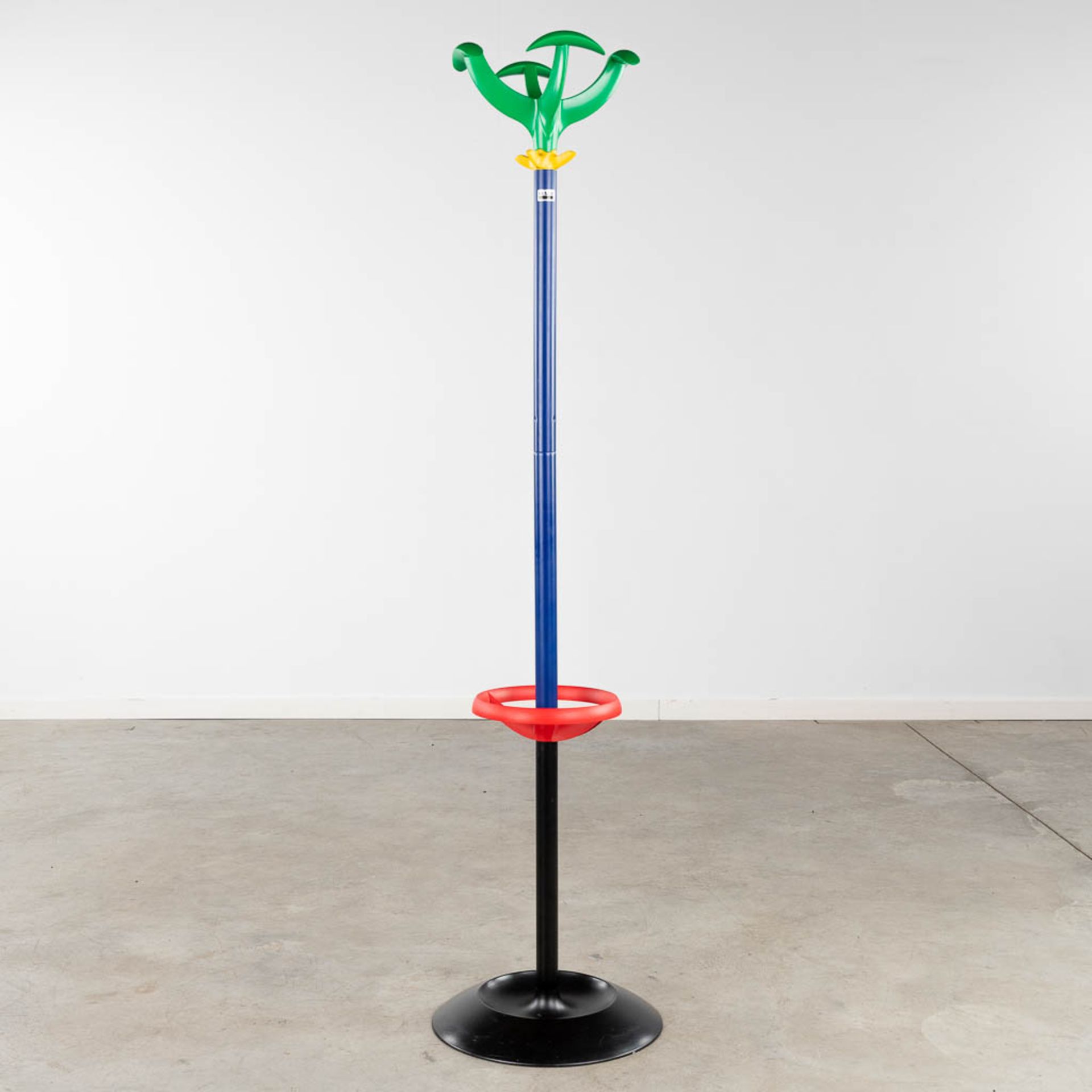 Raul BARBIERI (1946) 'Cactus' for Rexite, a coathanger. (H:165 x D:40 cm) - Image 3 of 13