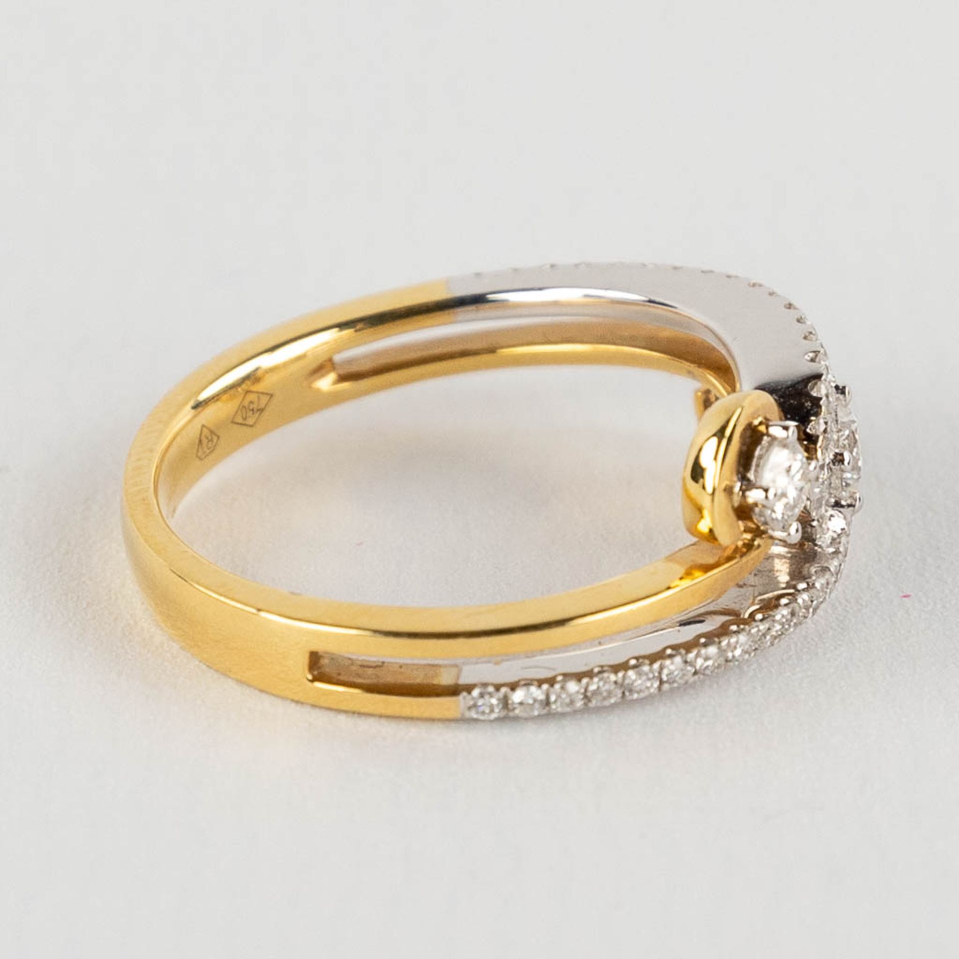 A ring, 18kt yellow and white gold with diamonds, appr. 0,48ct. Ring size 54. - Image 7 of 11