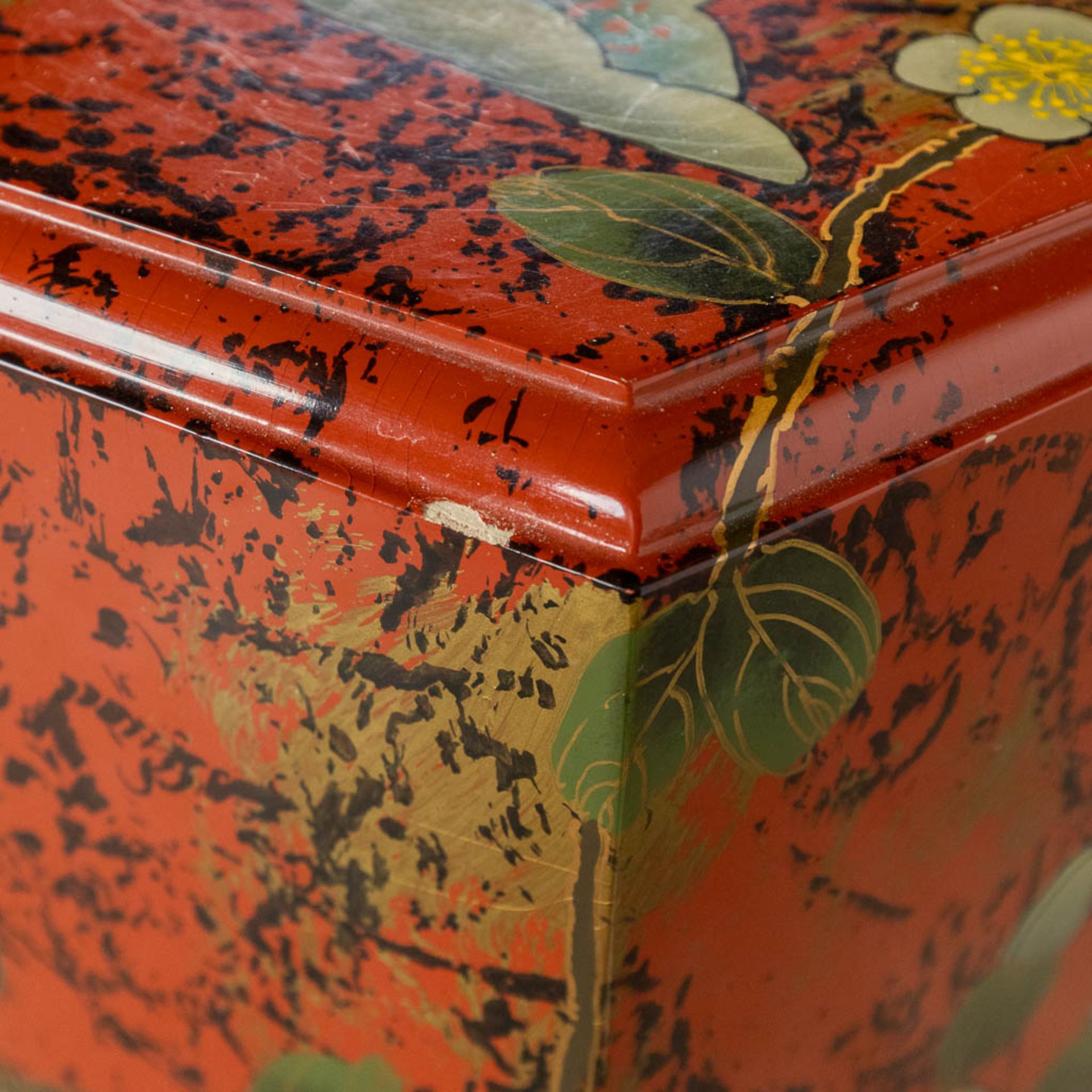 A hexagonal with six drawers and hand-painted flower decor. Circa 1970. (D:40 x W:40 x H:67 cm) - Image 12 of 16