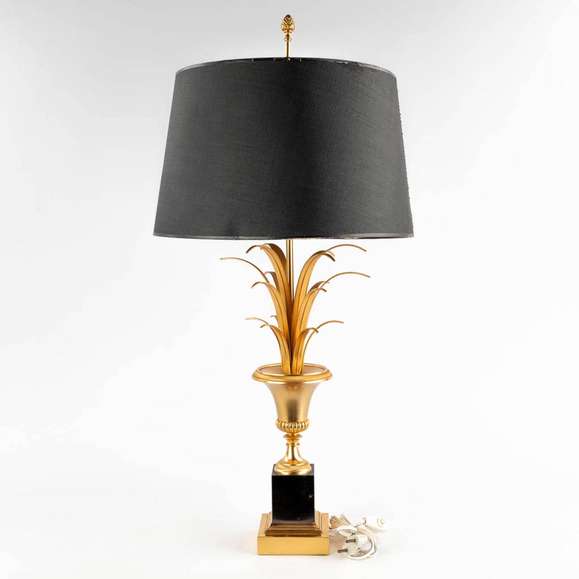 A table lamp, probably made by Boulanger S.A. Hollywood Regency style, 20th C. (H:75 x D:33 cm) - Image 6 of 9