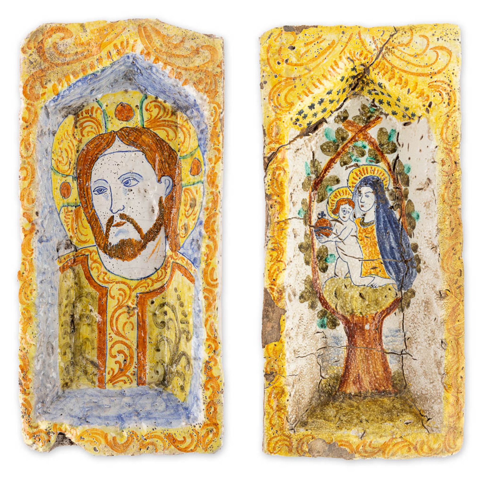 Two terracotta nices/recesses, terracotta with a polychrome image of Jesus and Madonna with a Child. - Image 10 of 17