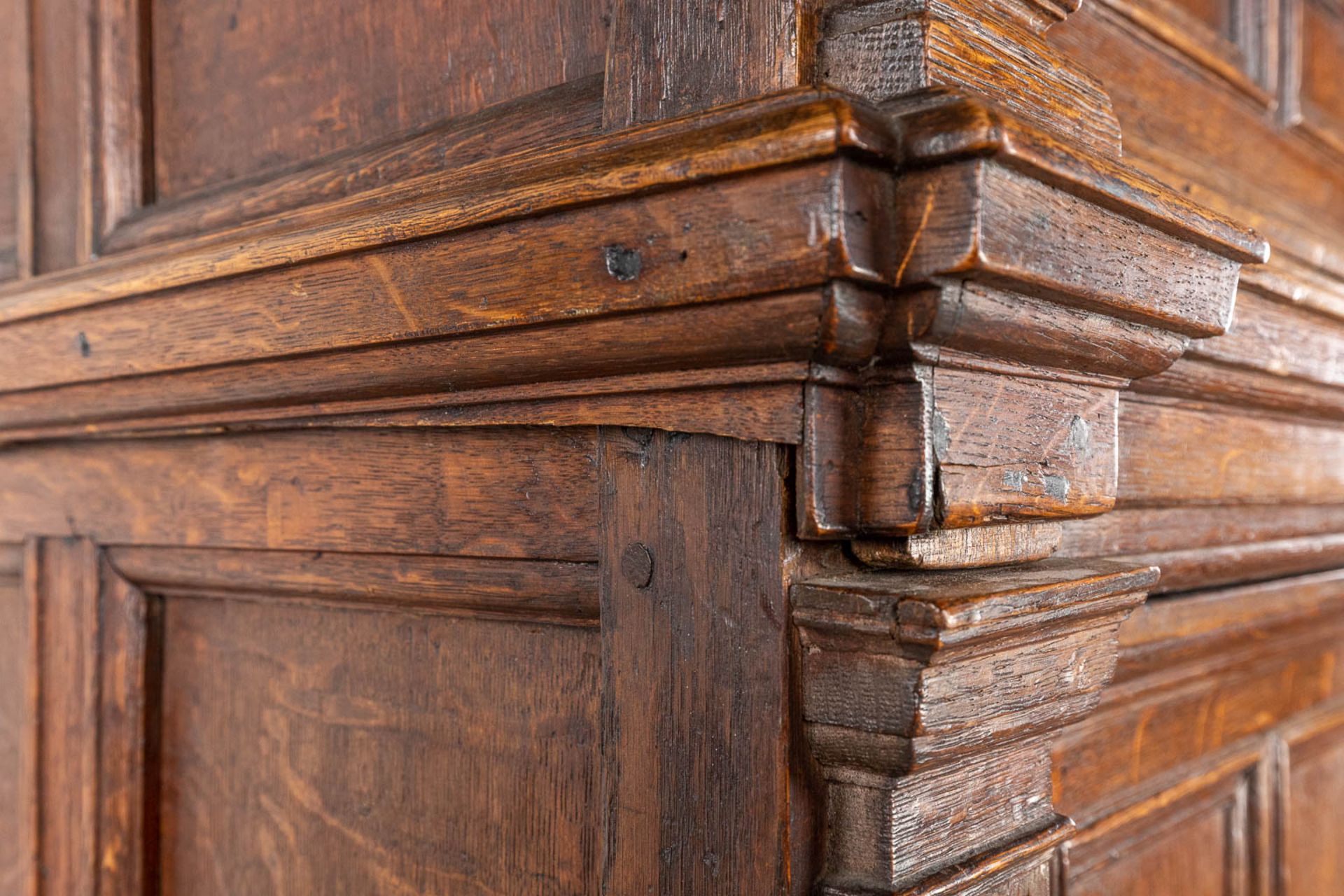 An antique four door cabinet, sculptured oak. 18th C. (D:76 x W:186 x H:216 cm) - Image 14 of 20