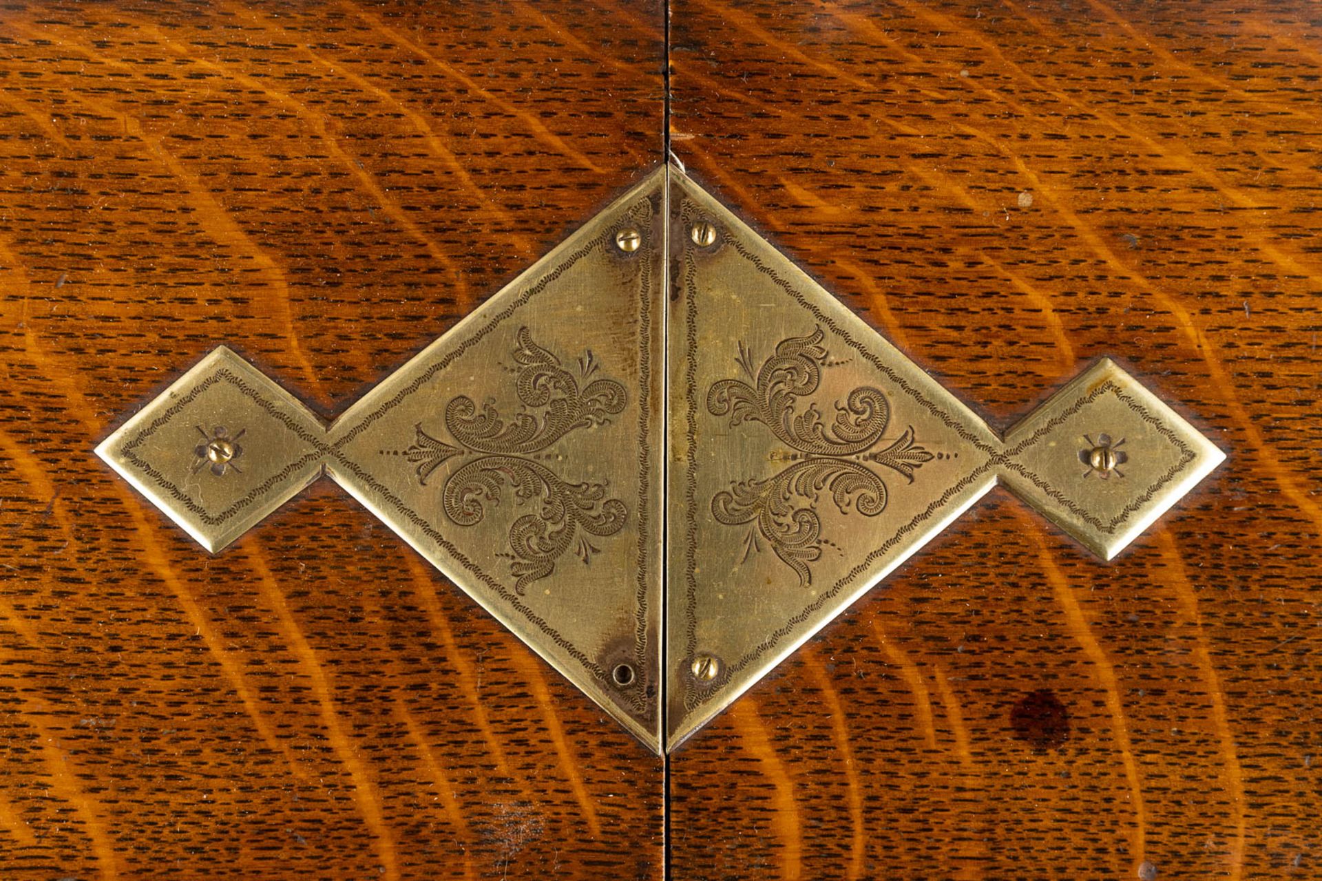 A Cave-à-Liqueur, Boulle inlay Napoleon 3, added a Cave-à-Liqueur and Cigar storage box, circa 1900. - Image 18 of 22