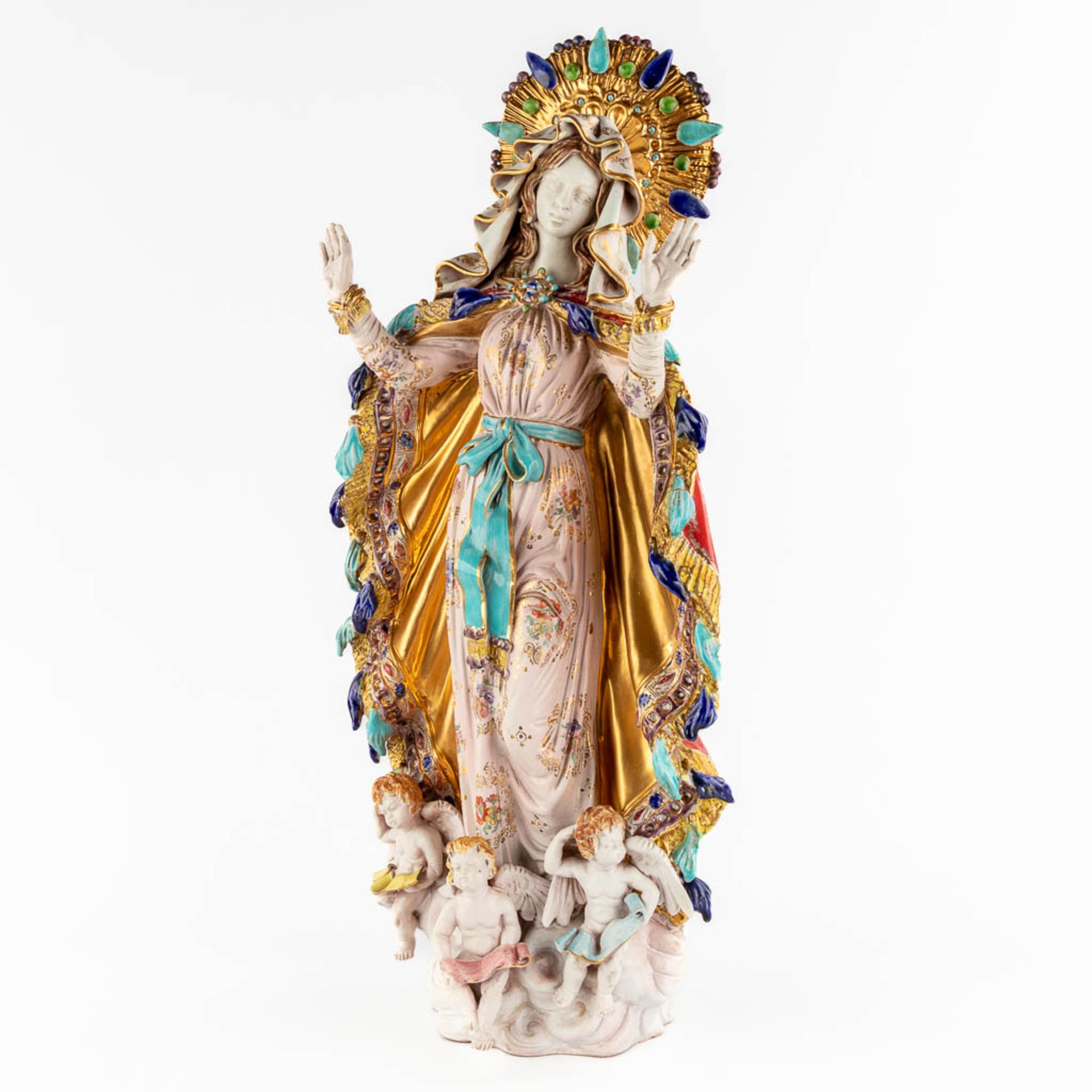 Paolo MARIONI (XX) A large polychrome terracotta figurine of Madonna with children, 20th C. (D:18 x - Image 3 of 15