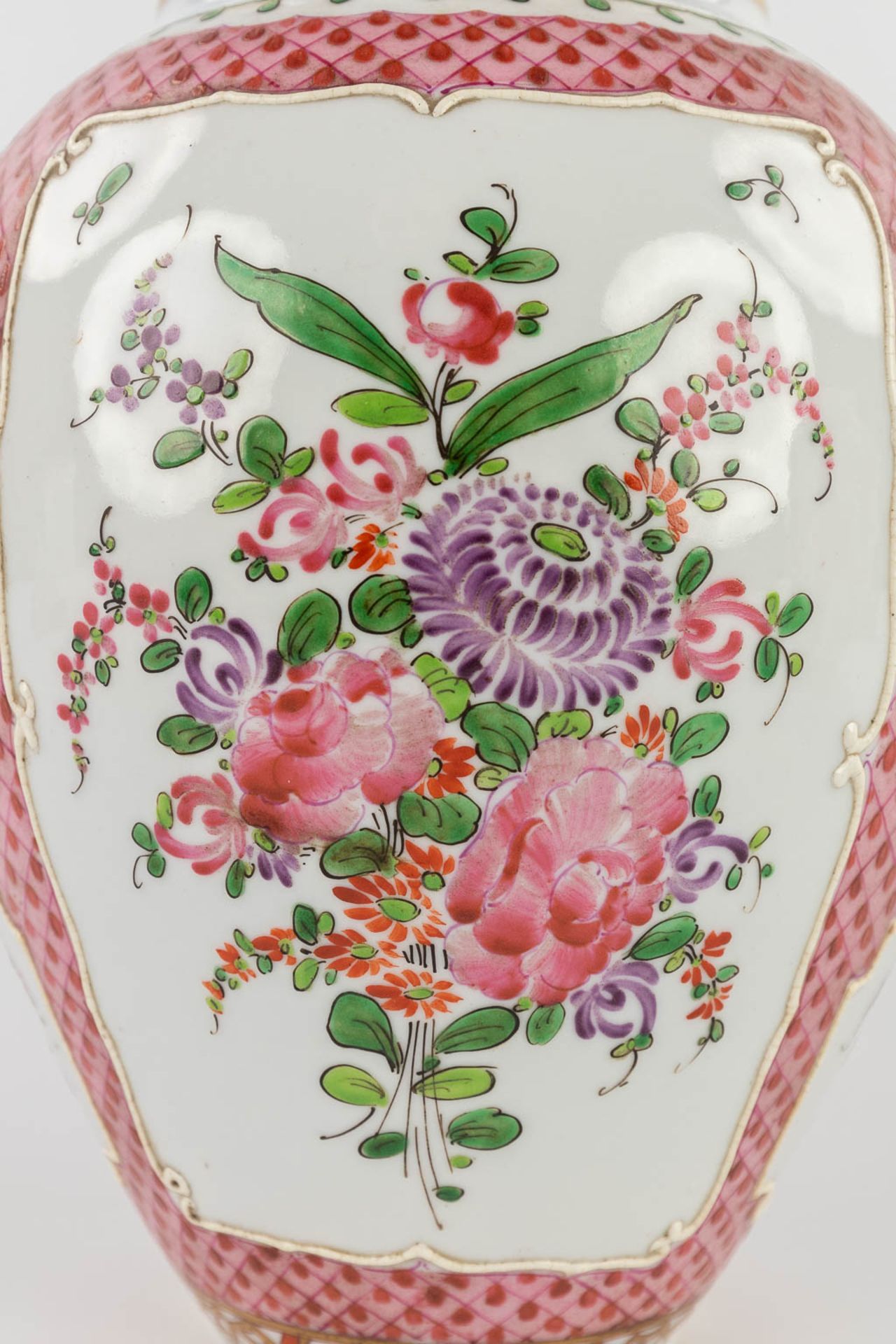 Samson, a pair of Oriental inspired vases with a hand-painted flower decor. (H:27 x D:15 cm) - Image 4 of 16