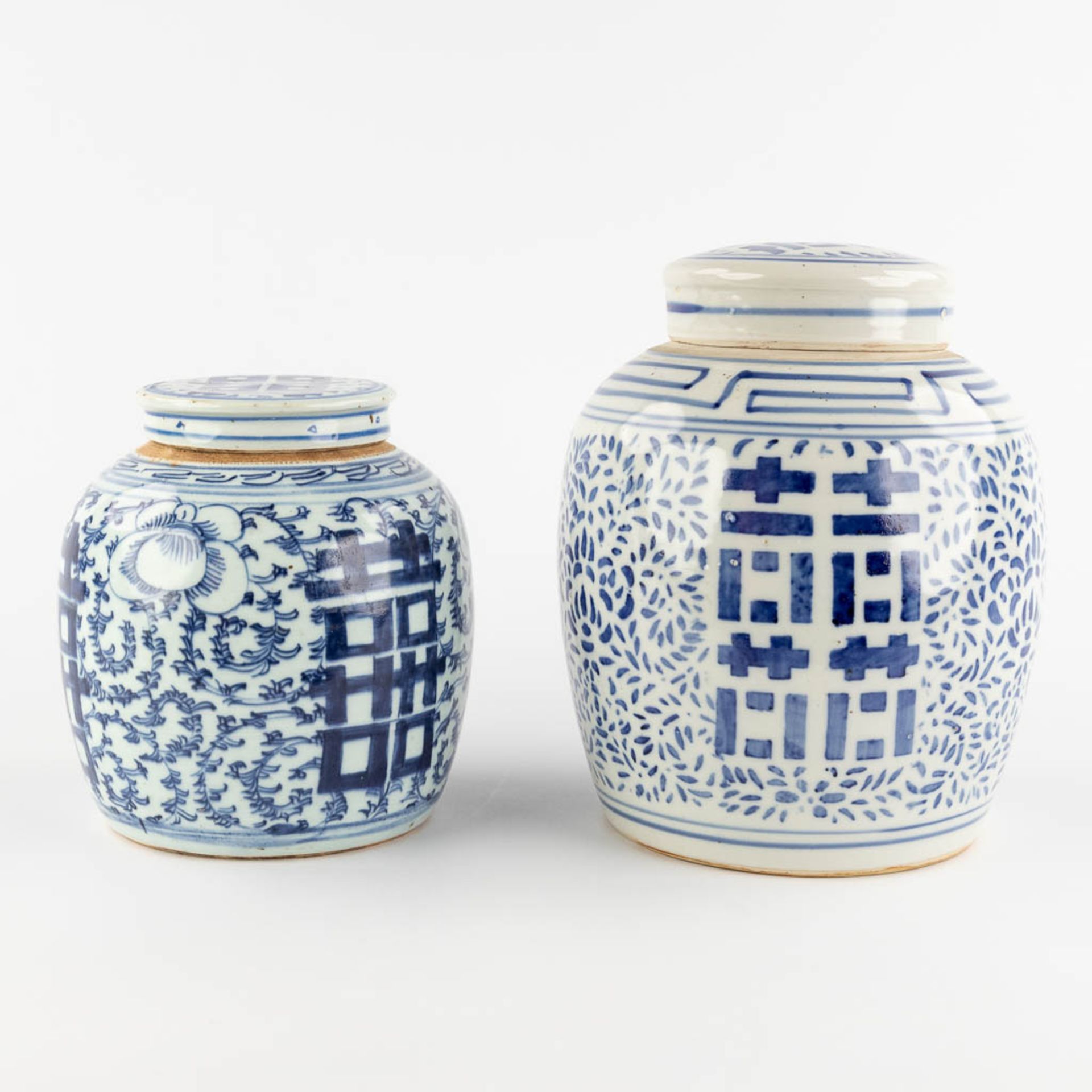 Two Chinese ginger jars with a blue-white decor of Happiness, Double Xi sign. 19th/20th C. (H:27 x D - Bild 5 aus 14