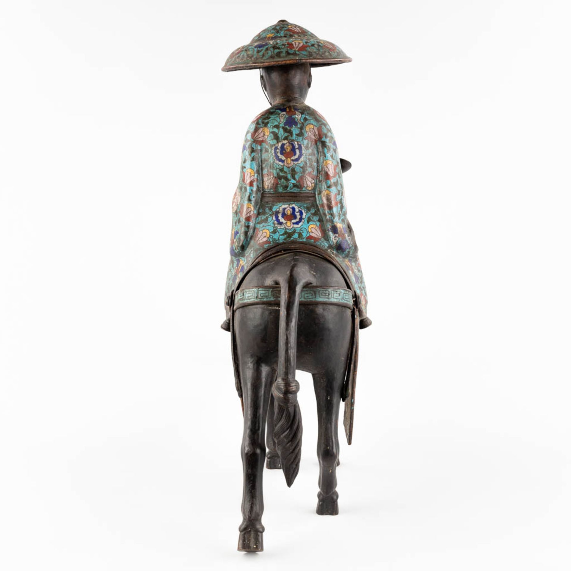 A Japanese figure of Lao Zi seated on a mule, Champslevé bronze. Possibly Meji period. (D:18 x W:55  - Bild 4 aus 12