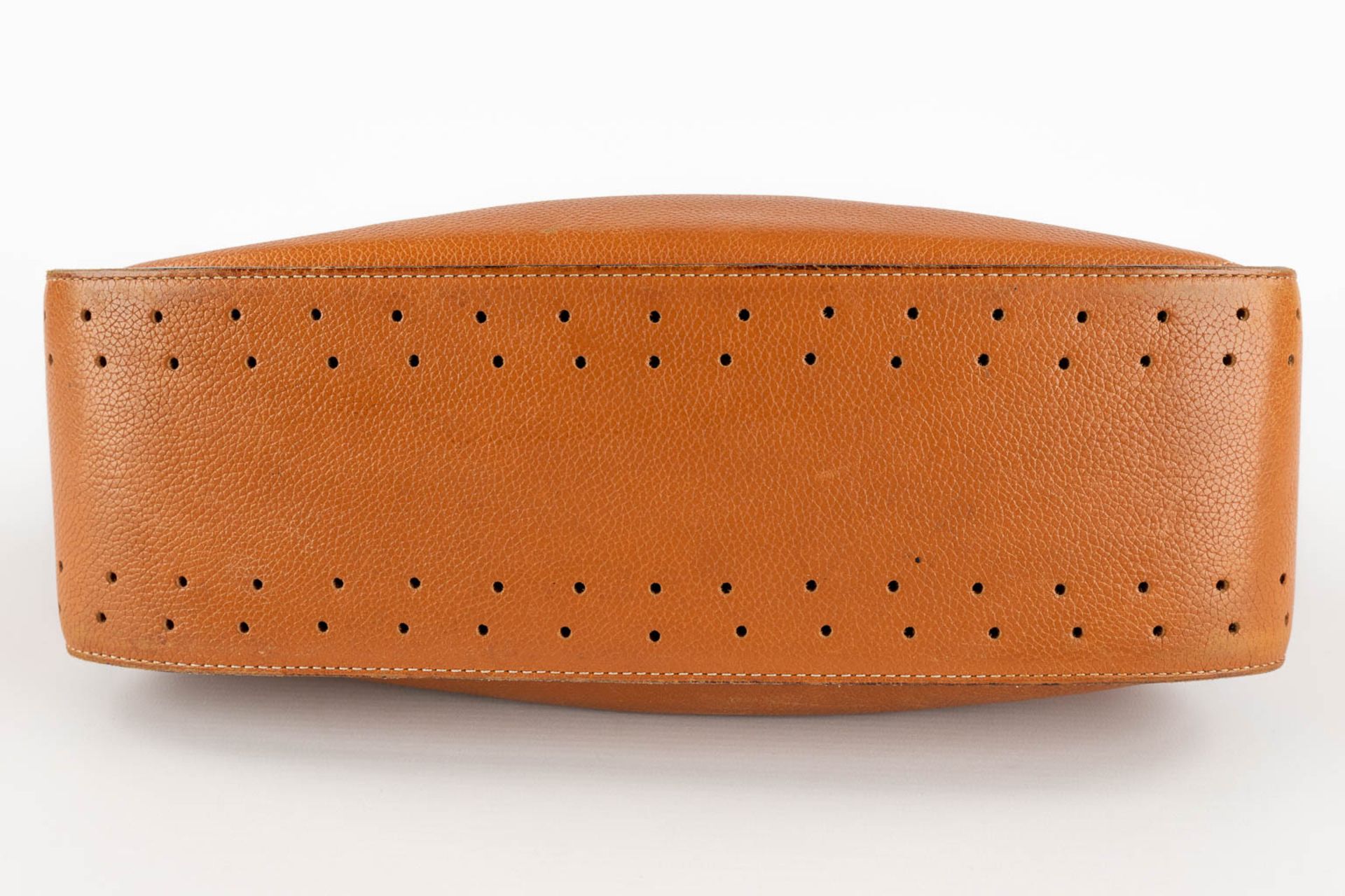 Delvaux, Pensée, a handbag made of brown leather. (W:24 x H:32 cm) - Bild 8 aus 18