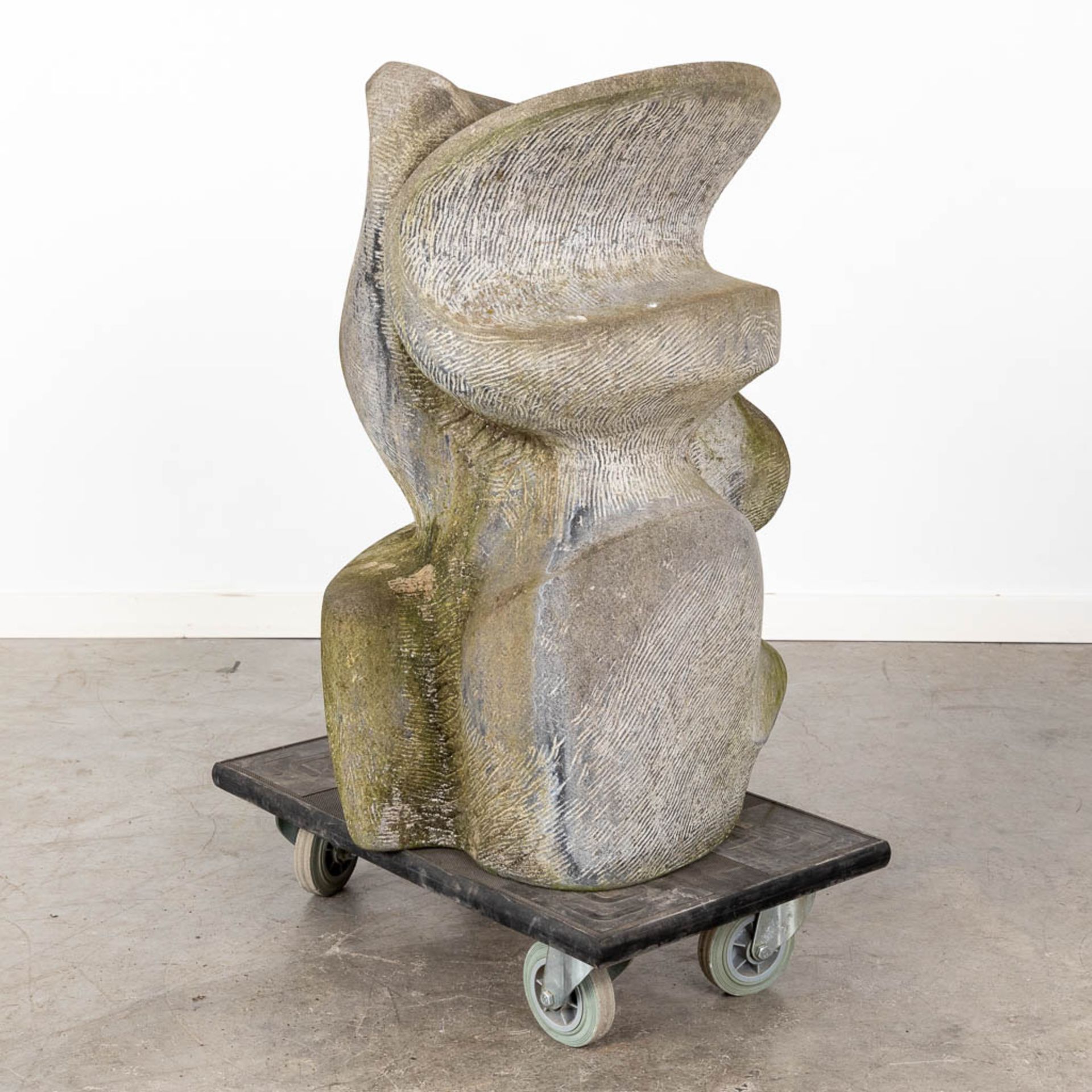 Jef INNEGRAVE (1936) 'Fountain' a Belgian Bluestone sculpture (H:70 x D:40 cm) - Bild 3 aus 10