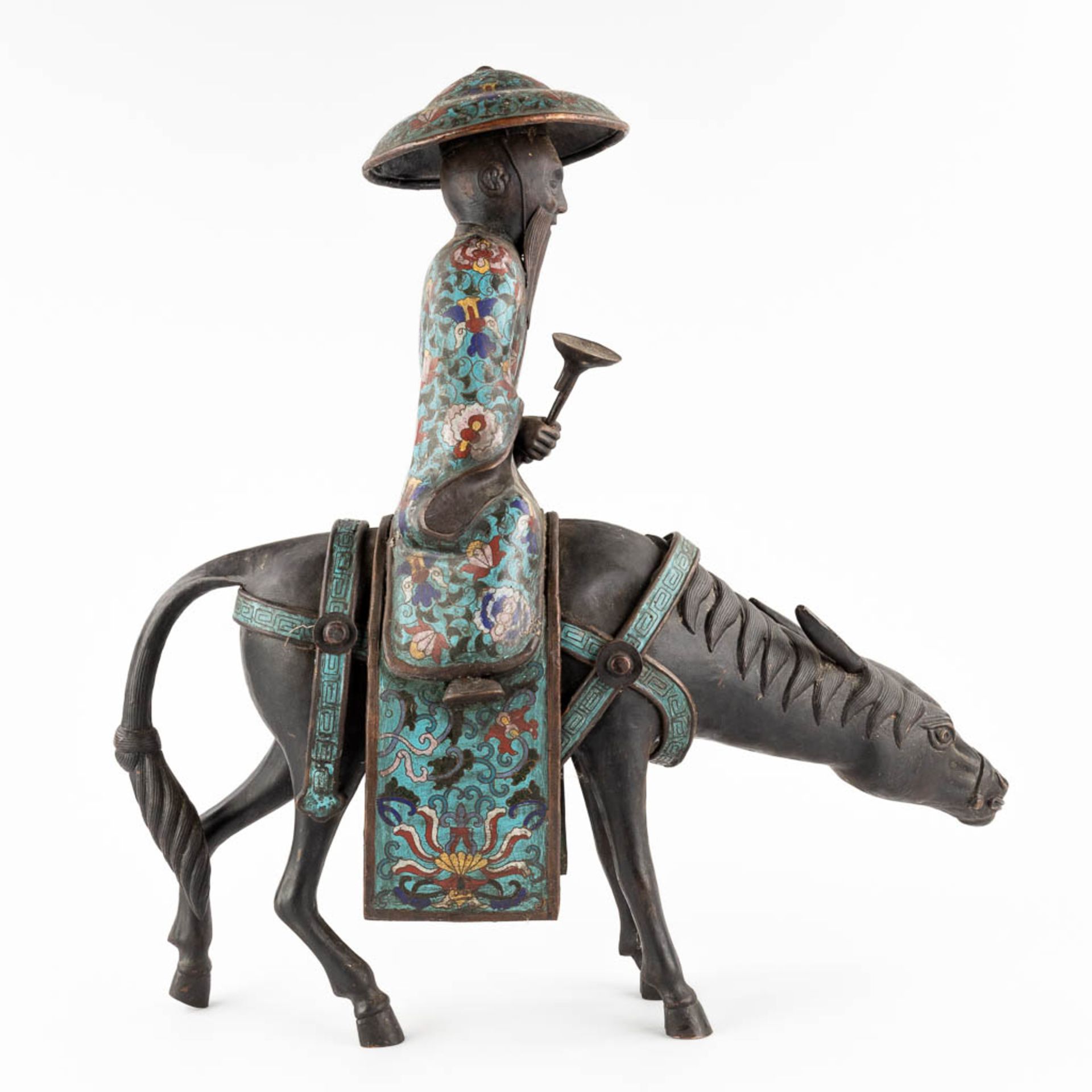 A Japanese figure of Lao Zi seated on a mule, Champslevé bronze. Possibly Meji period. (D:18 x W:55  - Bild 5 aus 12