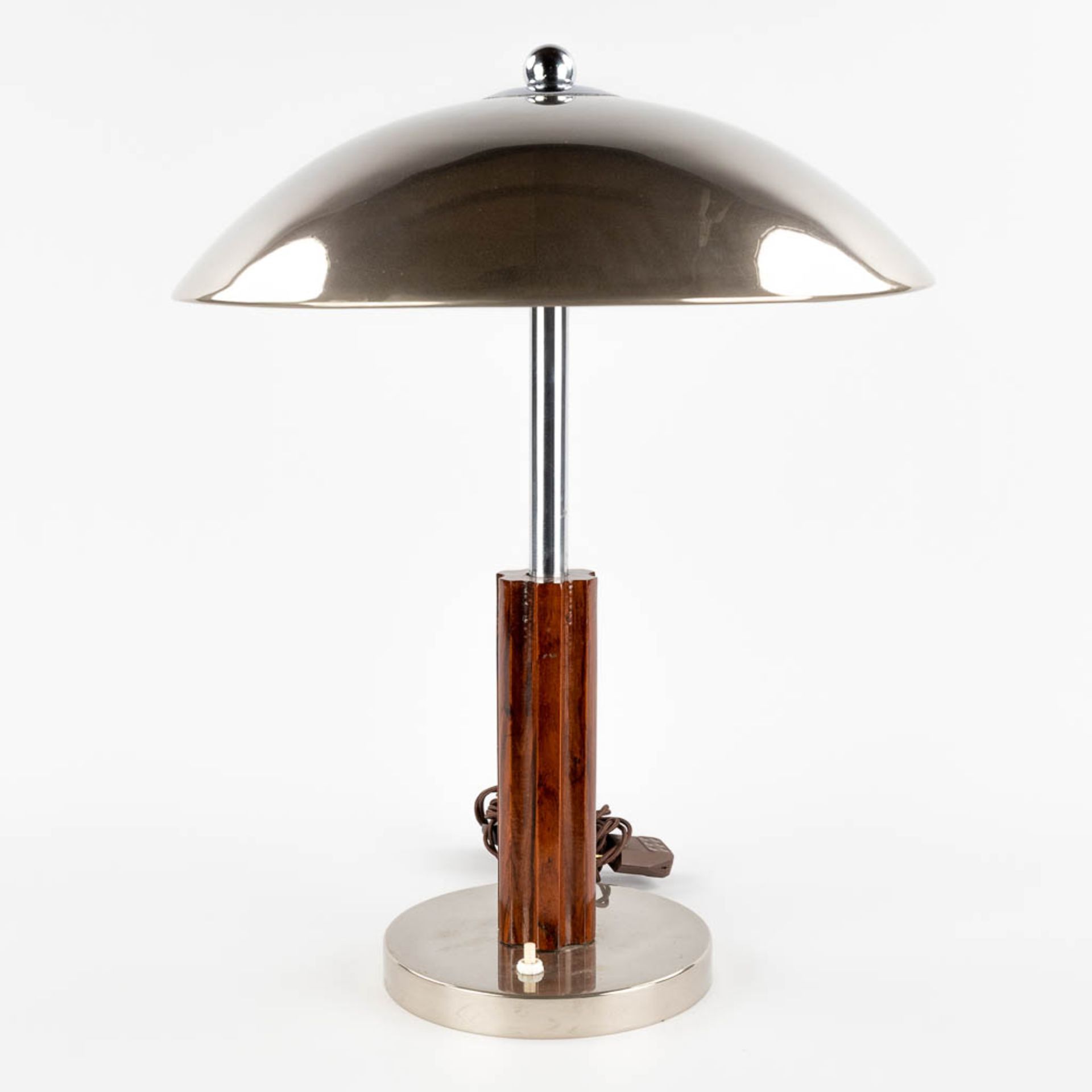 A table lamp, Chrome and wood, probably Germany or The Netharlands, circa 1960. (H:45 x D:35 cm) - Image 3 of 10