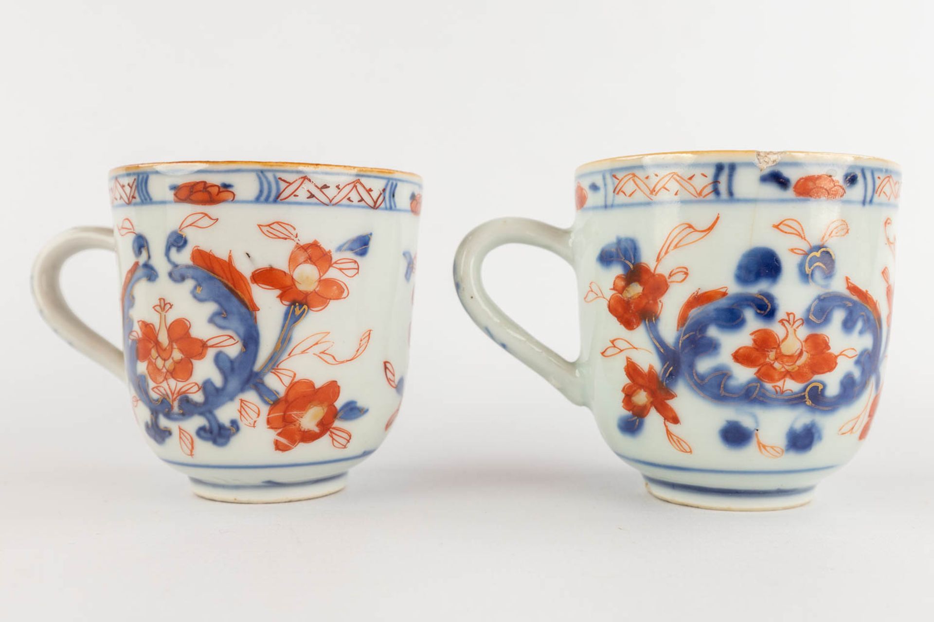 A small collection of porcelain items, Kangxi and Qianlong, blue-white, Chinese Imari. 18th/19th C.  - Bild 13 aus 22