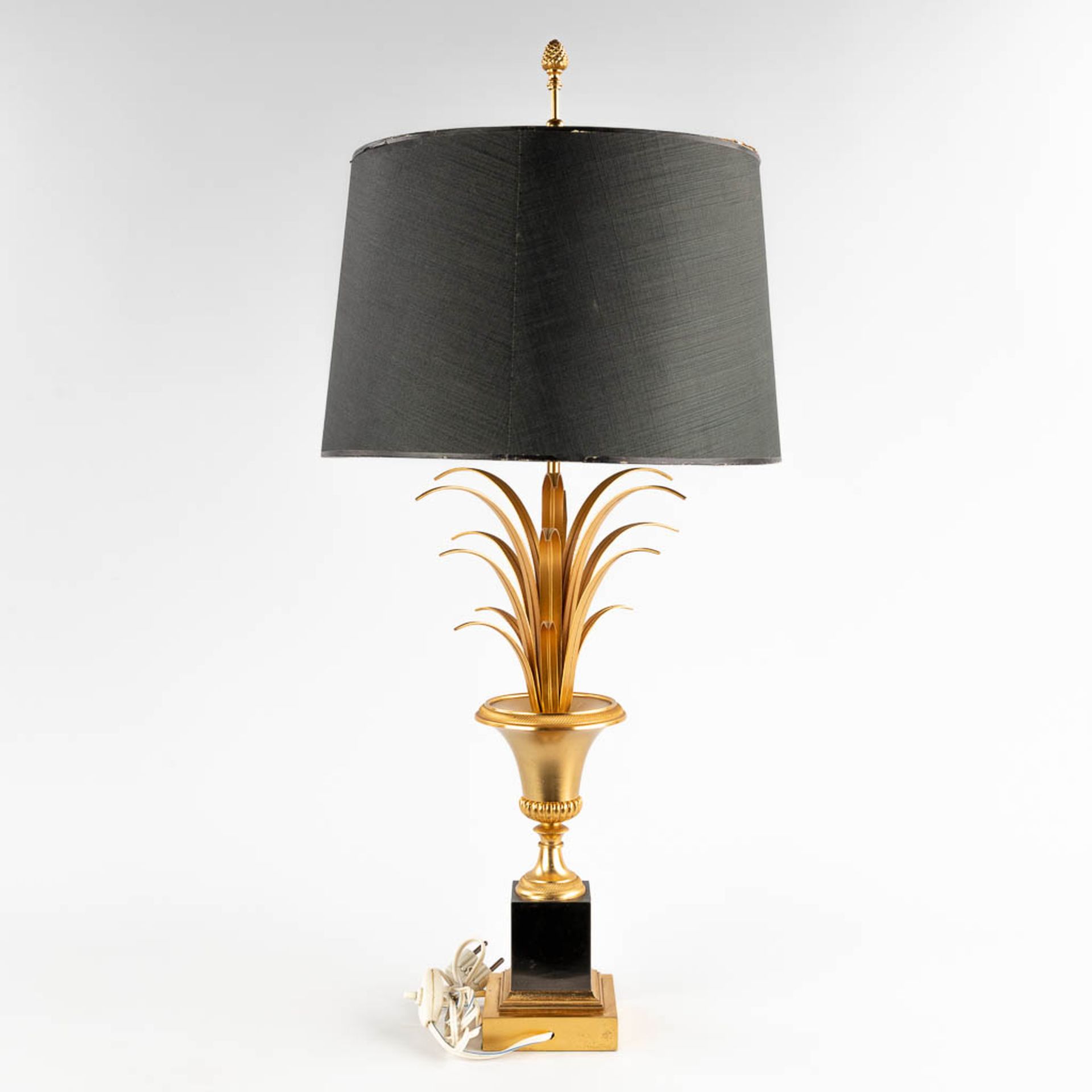 A table lamp, probably made by Boulanger S.A. Hollywood Regency style, 20th C. (H:75 x D:33 cm) - Image 5 of 9