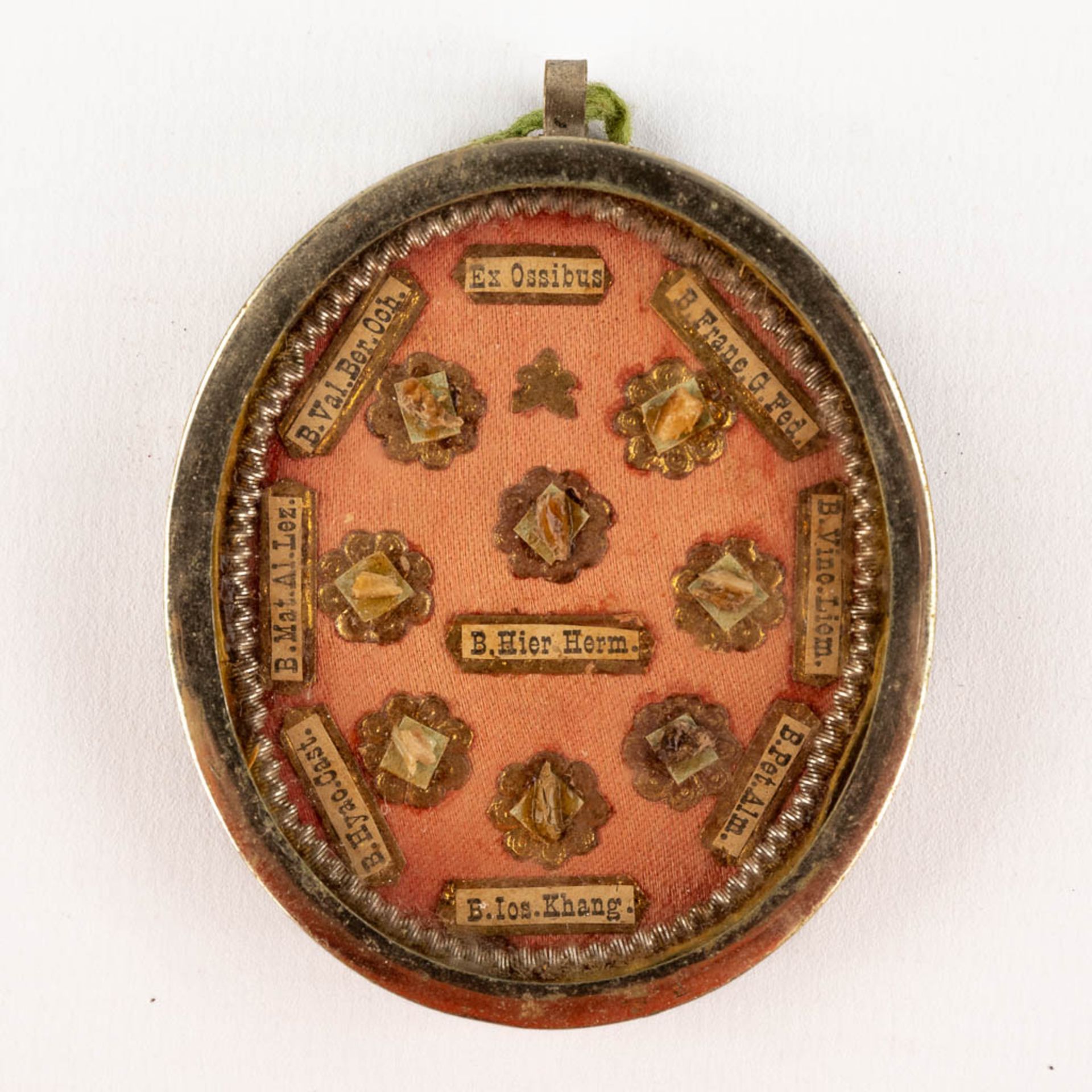 Three large and sealed theca with relics, Sacred Heart and others. (W:6 x H:8,5 cm) - Image 6 of 11