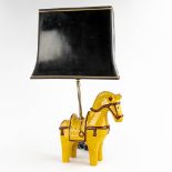 Aldo LONDI (1911-2003) 'Table Lamp with a yellow horse' for Bitossi. (D:12 x W:30 x H:32 cm)