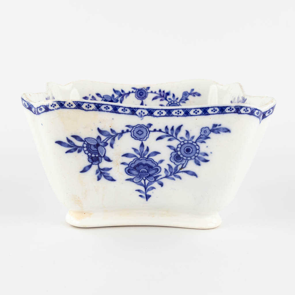 Red Star Line, a salad bowl, blue-white delftware decor, for the Second Class restaurant. Late 19th - Image 4 of 10