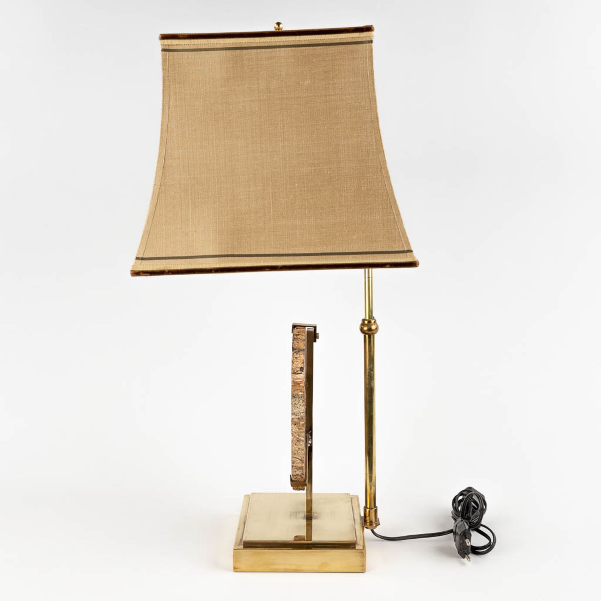 A table lamp with a fossilized tree trunk, circa 1980. (H:57 cm) - Image 4 of 13