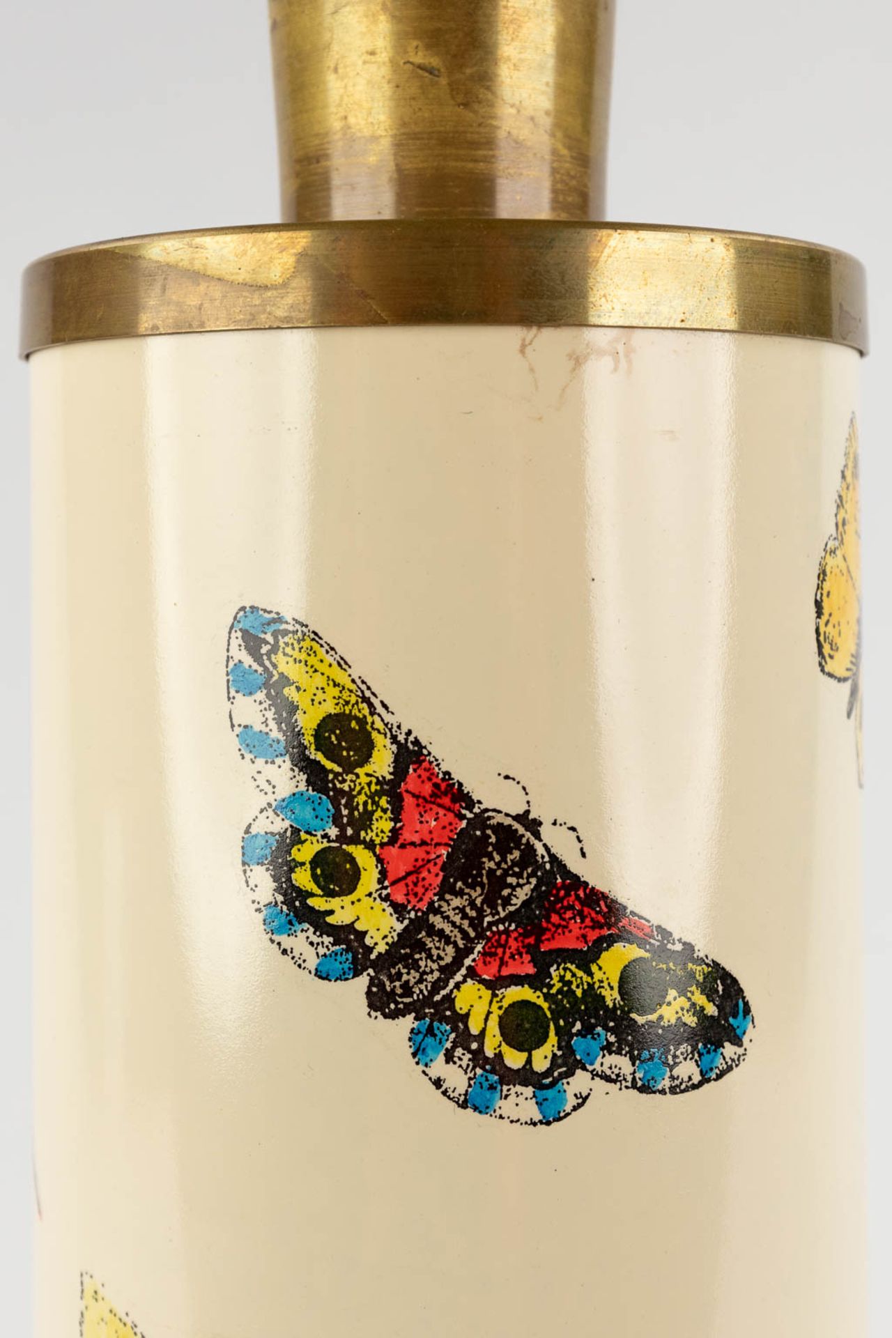 Piero FORNASETTI (1913-1988) 'Farfalla', table lamp with butterfly decor. (H:41 x D:10,5 cm) - Image 10 of 11