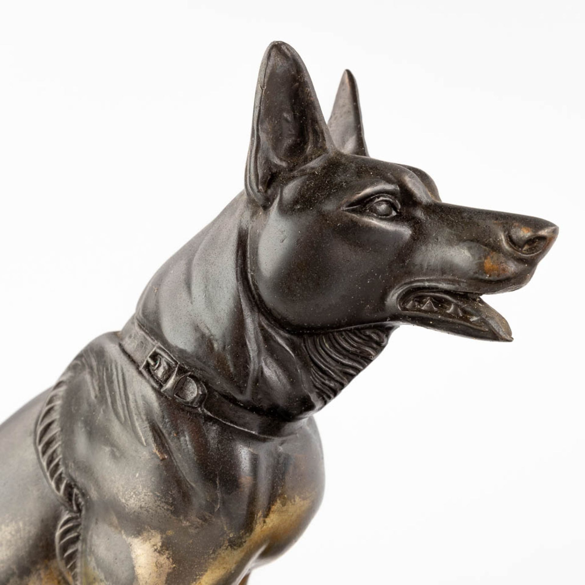 Deer and dogs, two spelter figurines mounted on marble. Art Deco. (D:12,5 x W:66 x H:42 cm) - Bild 17 aus 18