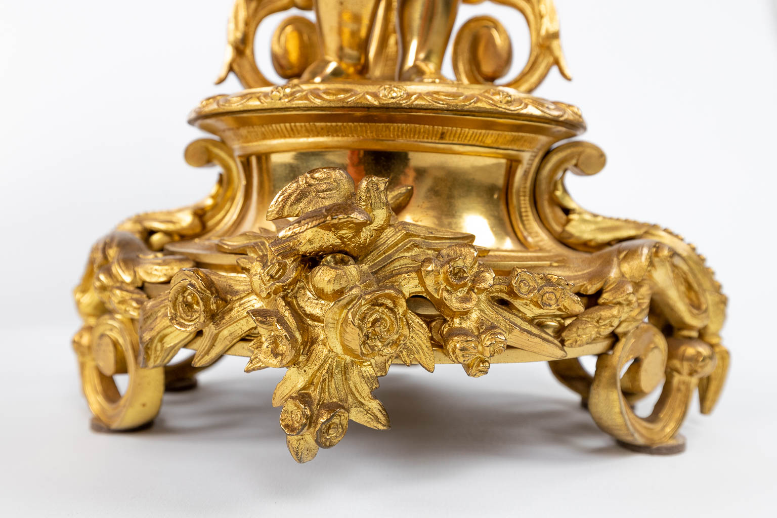 A fine three-piece mantle garniture, gilt bronze, reclined lady, man and candelabra with putti, 19th - Image 7 of 18
