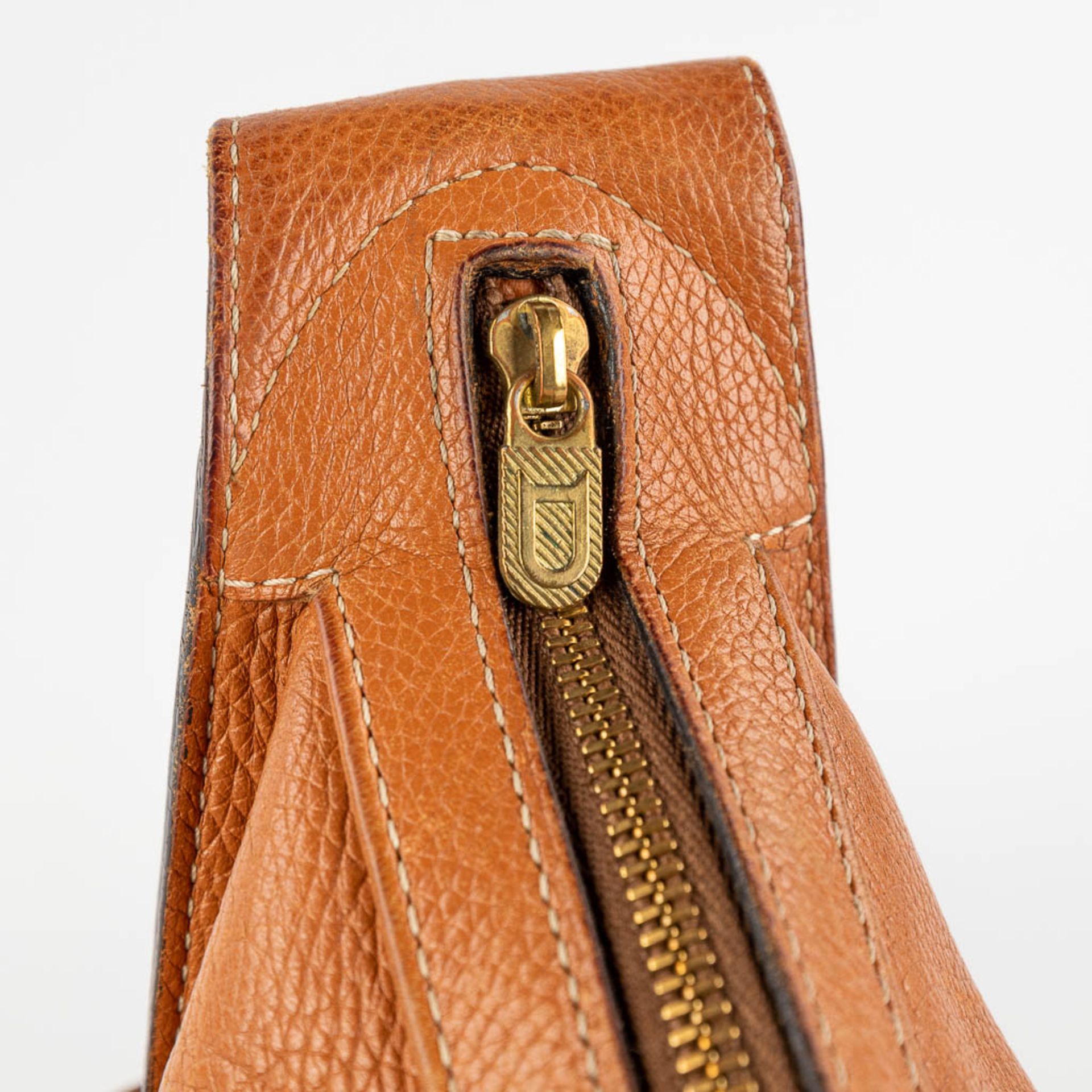 Delvaux, Pensée, a handbag made of brown leather. (W:24 x H:32 cm) - Bild 13 aus 18