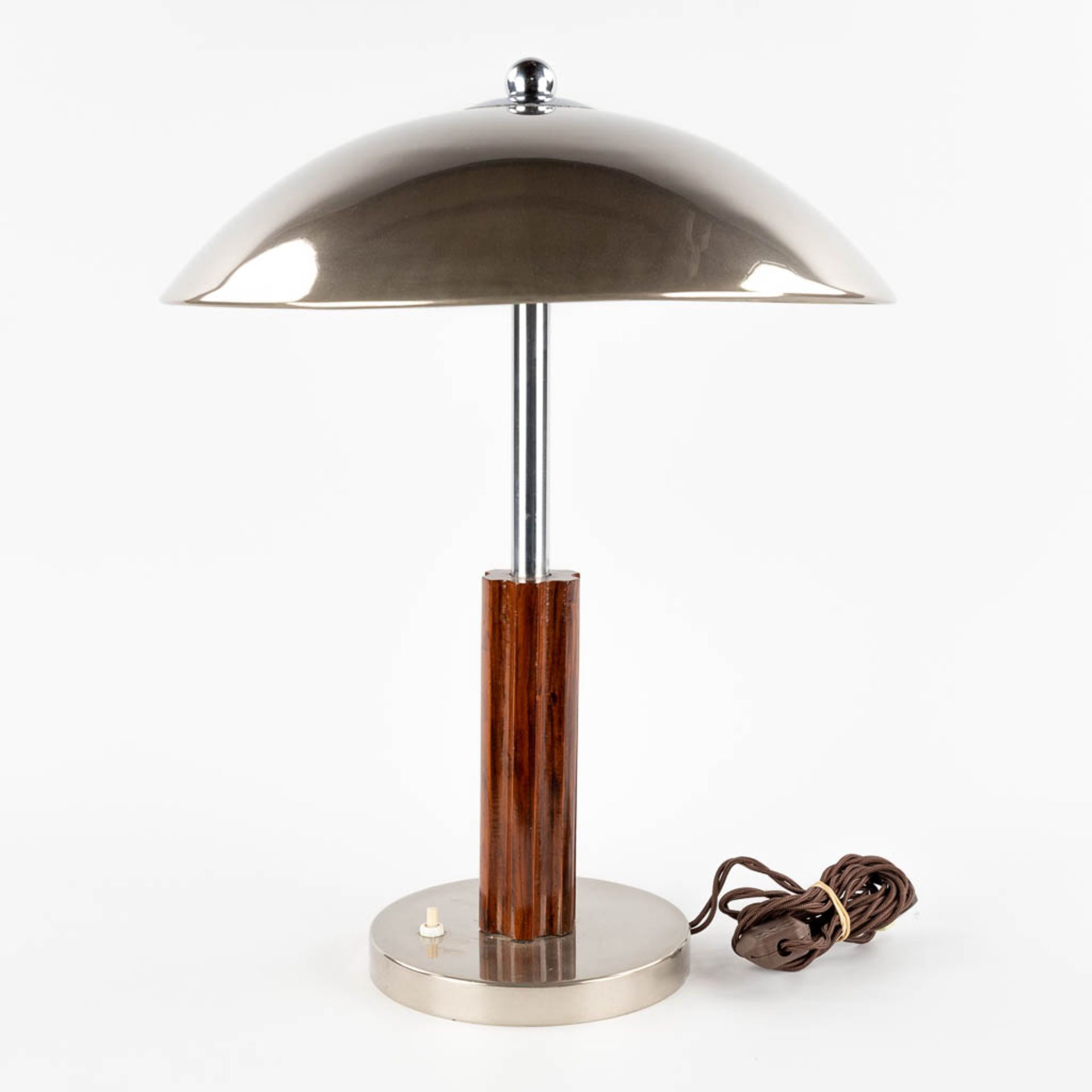 A table lamp, Chrome and wood, probably Germany or The Netharlands, circa 1960. (H:45 x D:35 cm) - Image 4 of 10