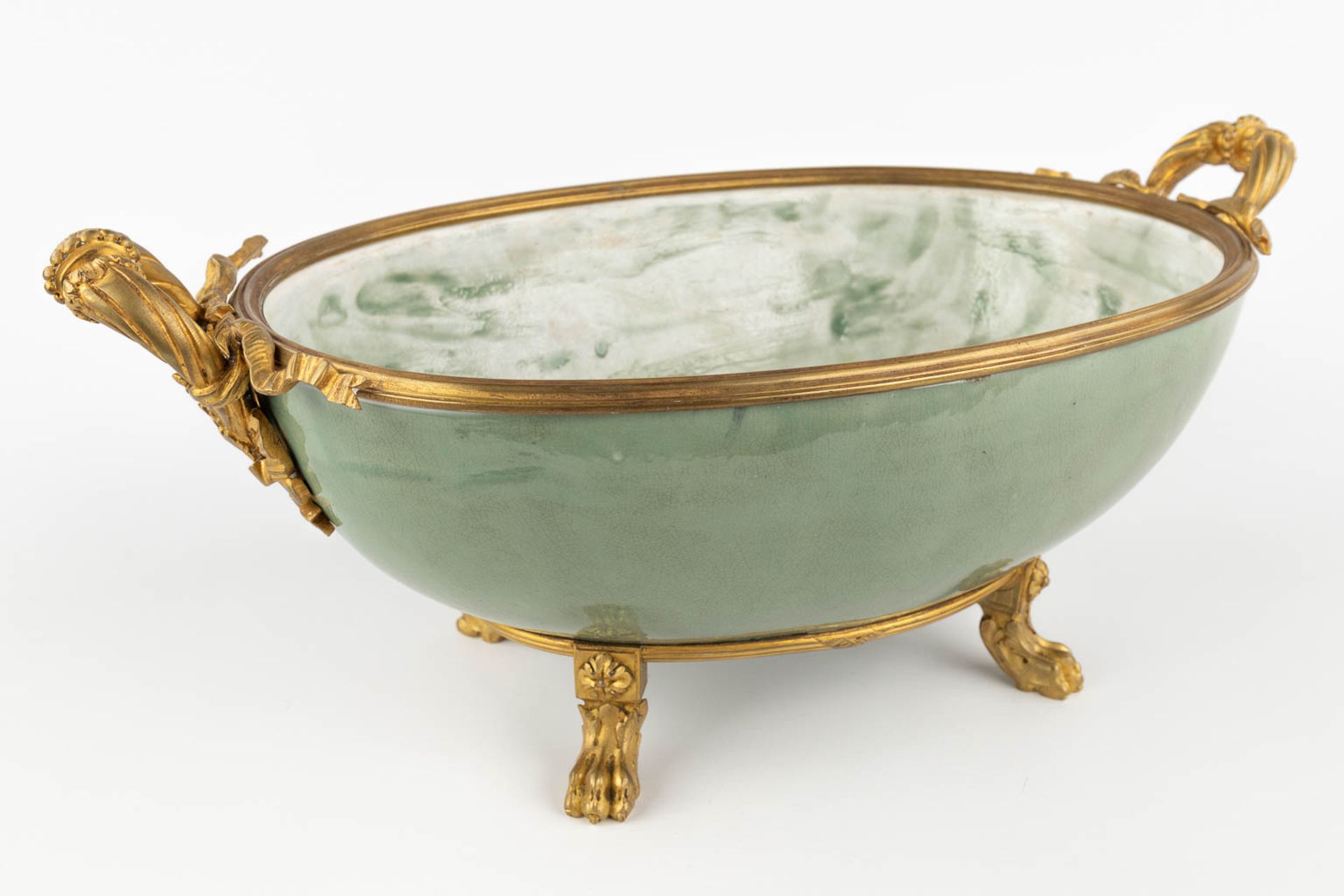 A large bowl mounted with gilt bronze. Glazed stoneware. (D:26 x W:47 x H:20 cm) - Image 3 of 10