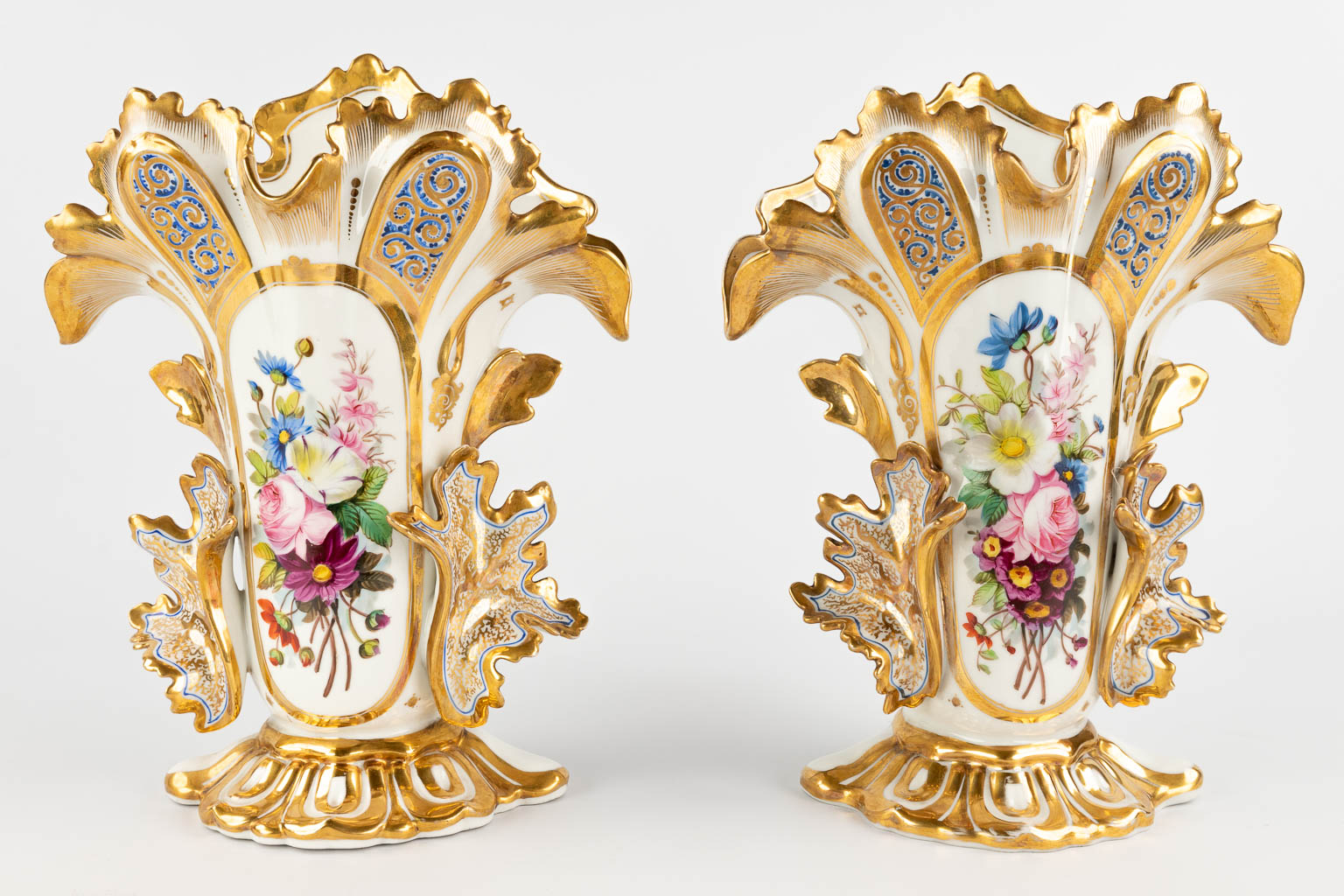 Two pairs of Vieux Bruxelles vases, polychrome porcelain with a hand-painted decor. 19th C. (D:15 x - Image 3 of 17