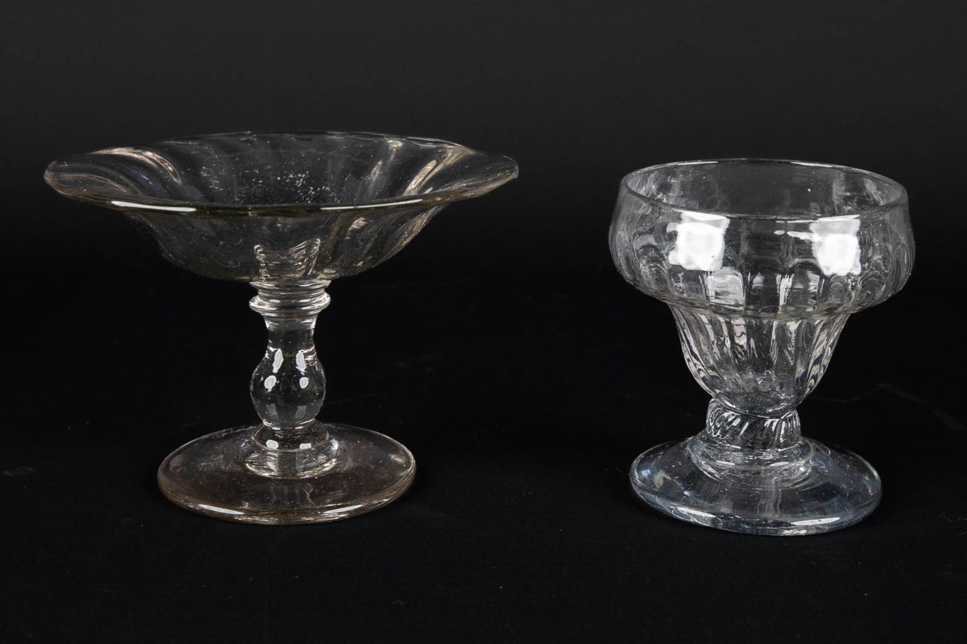 A large collection of antique glasses, Spiraalglazen. 18th/19th C. (H:18 cm) - Bild 6 aus 15