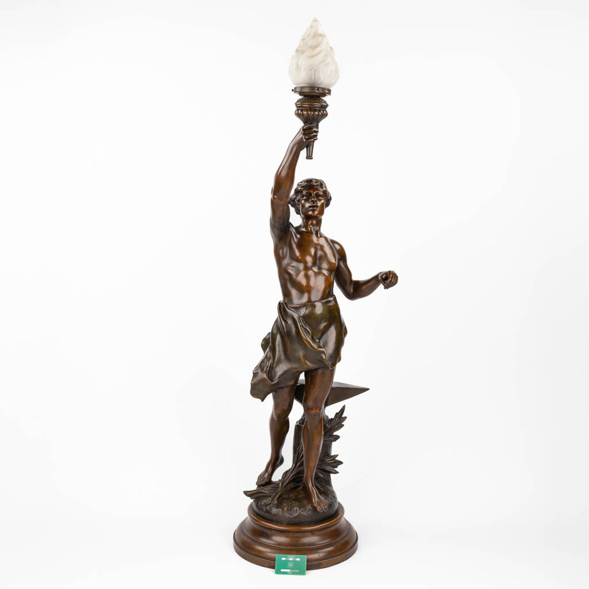 Charles Théodore PERRON (1862-1934) 'Le Travail' A lamp, patinated spelter. Circa 1900. (H:147 x D:3 - Image 2 of 10